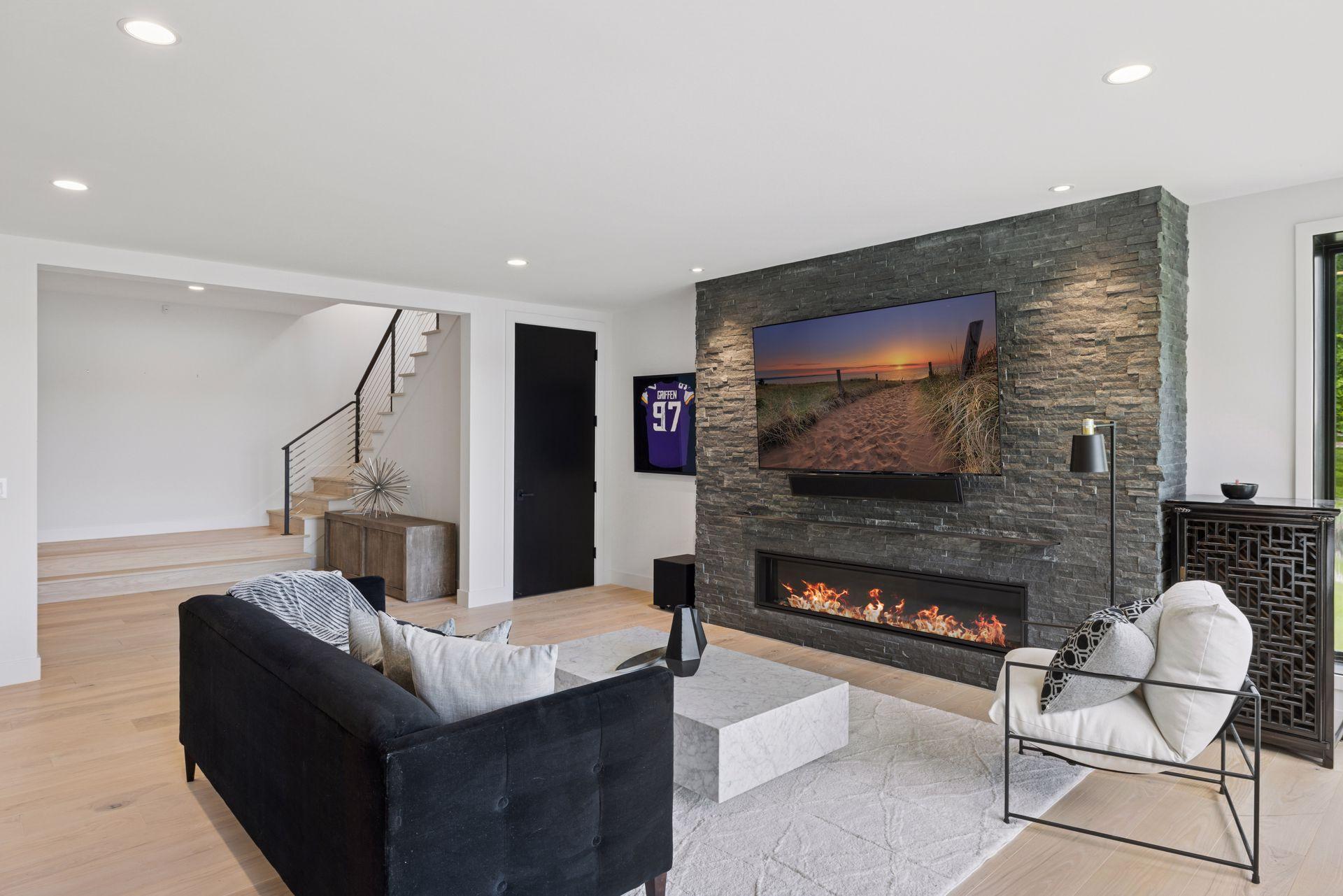 1300 Wildhurst Trl, Orono
