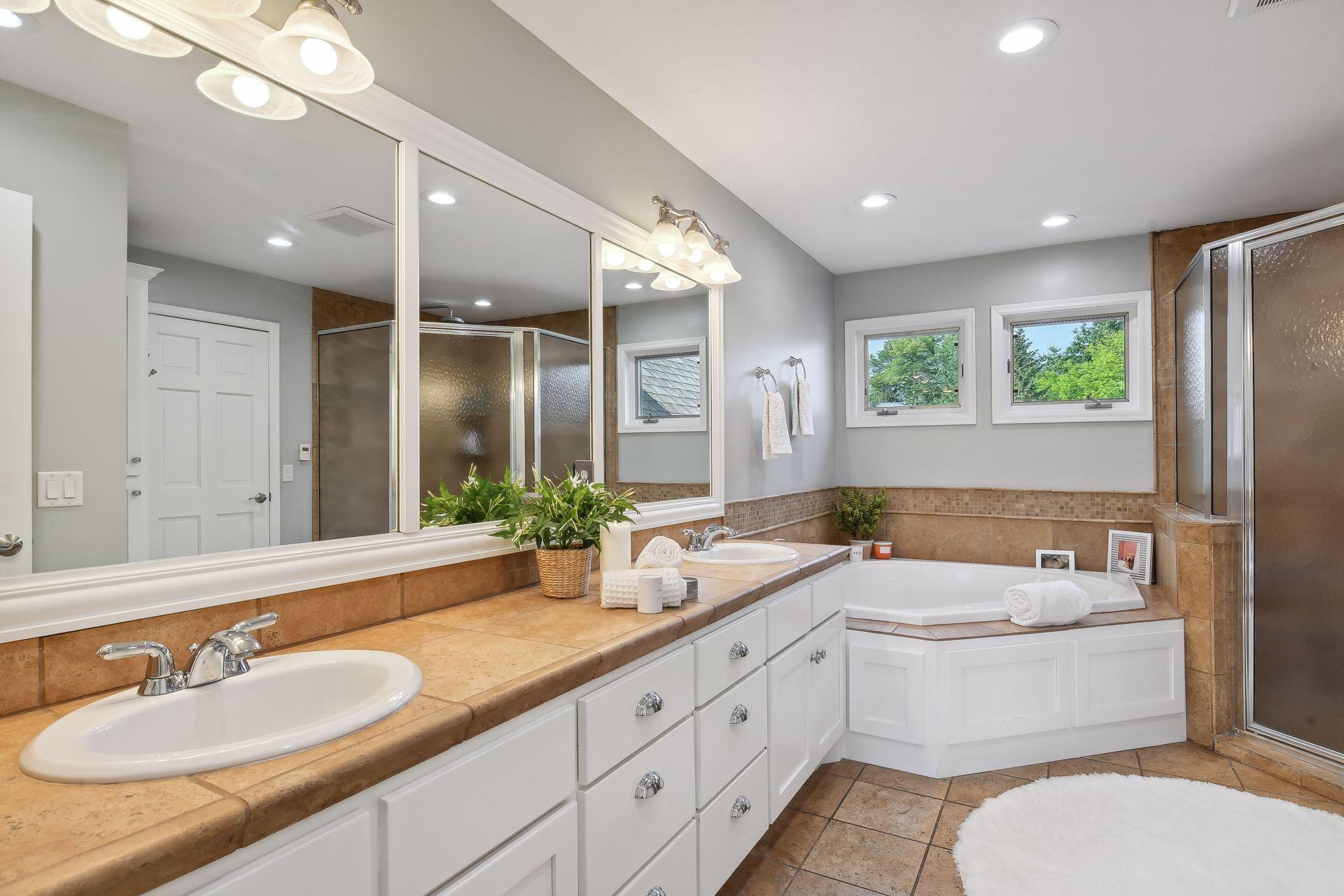 289 Wolf Pointe Trl, Long Lake