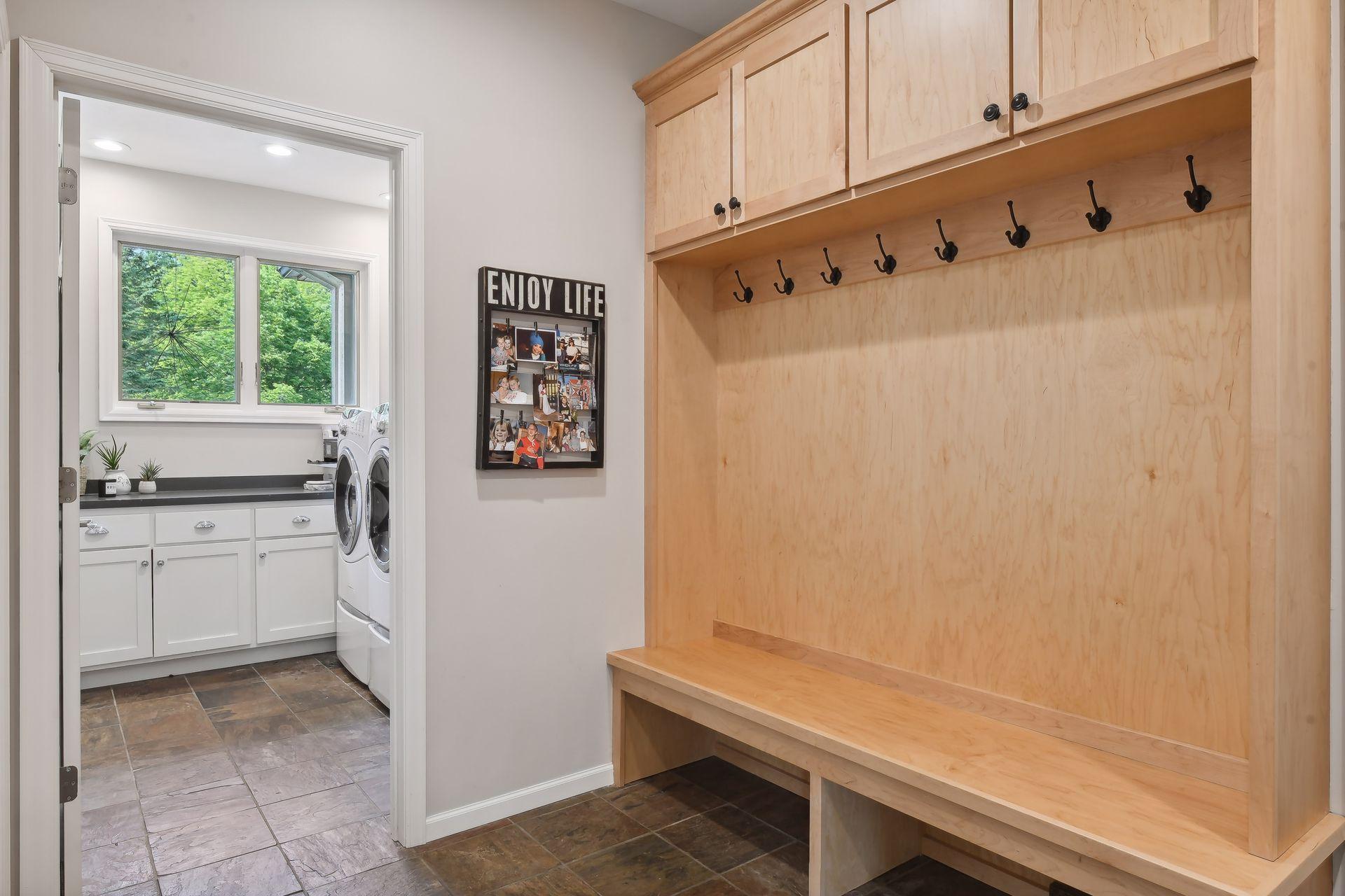 289 Wolf Pointe Trl, Long Lake