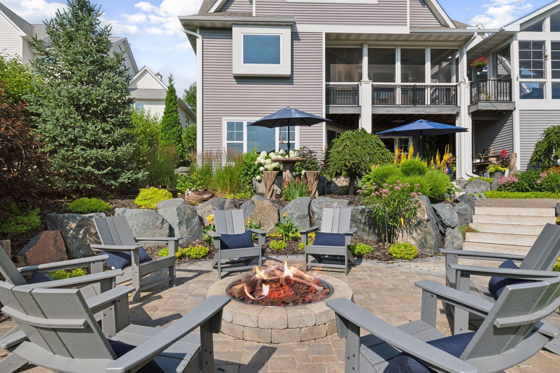5425 Polaris Ln, Plymouth