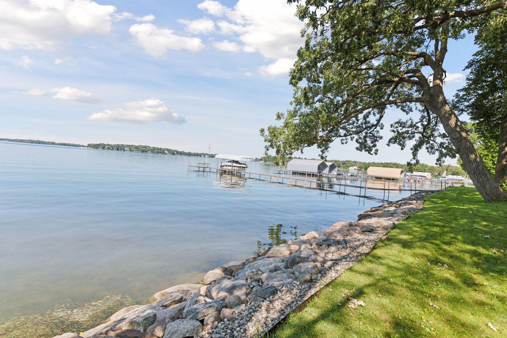 4410 Manitou Rd, Tonka Bay
