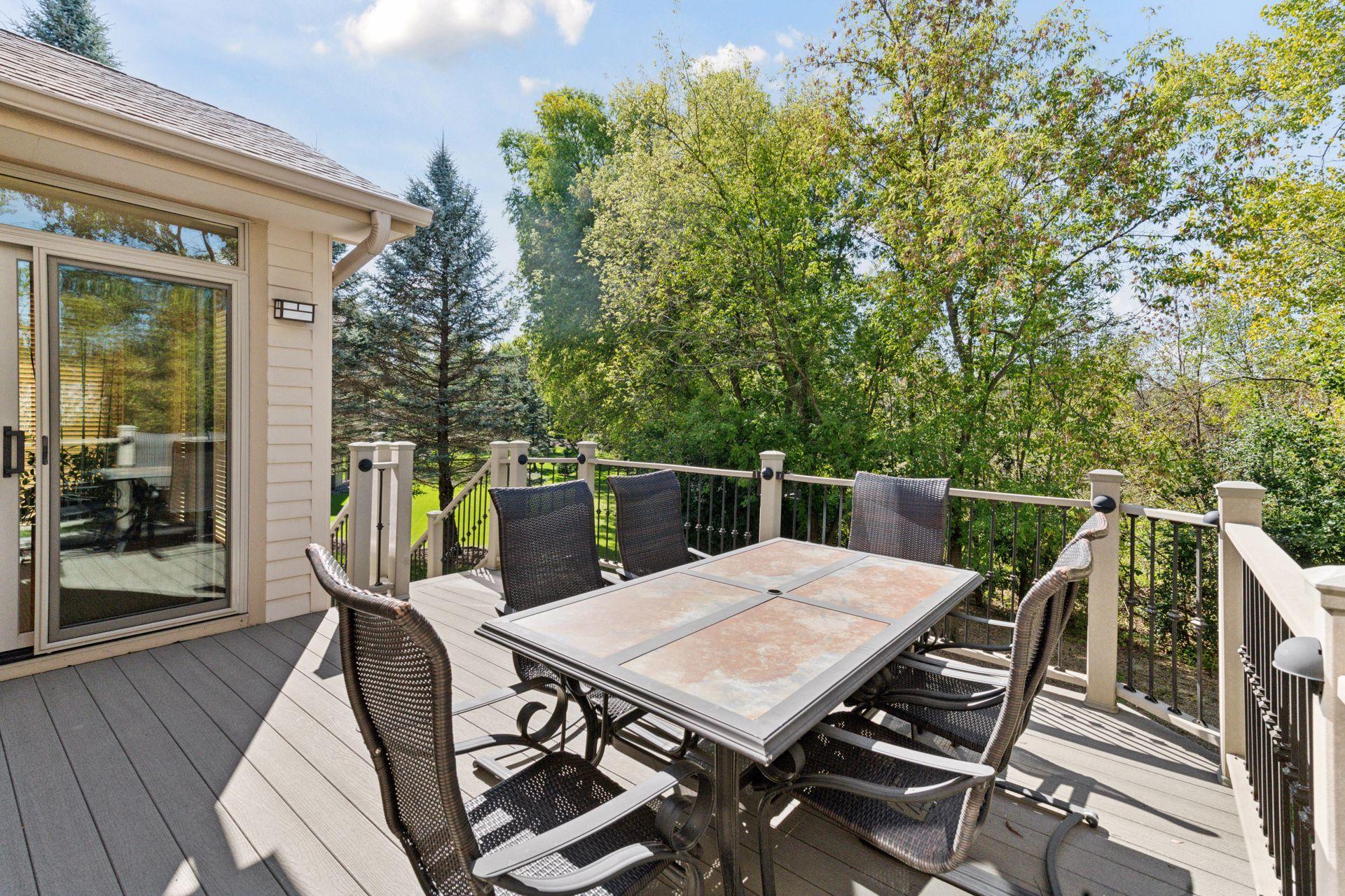 4795 Foxberry Dr, Medina