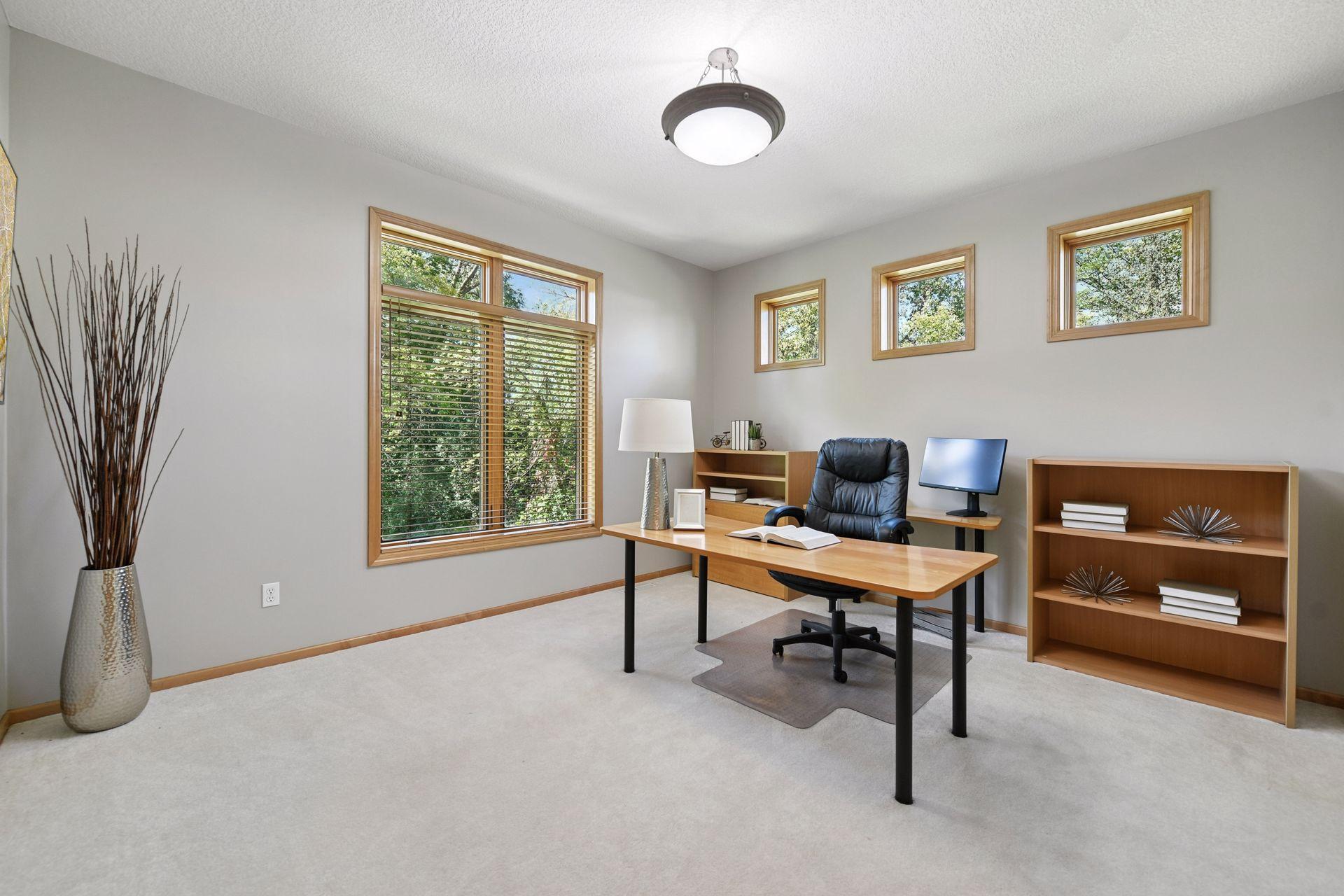 4795 Foxberry Dr, Medina