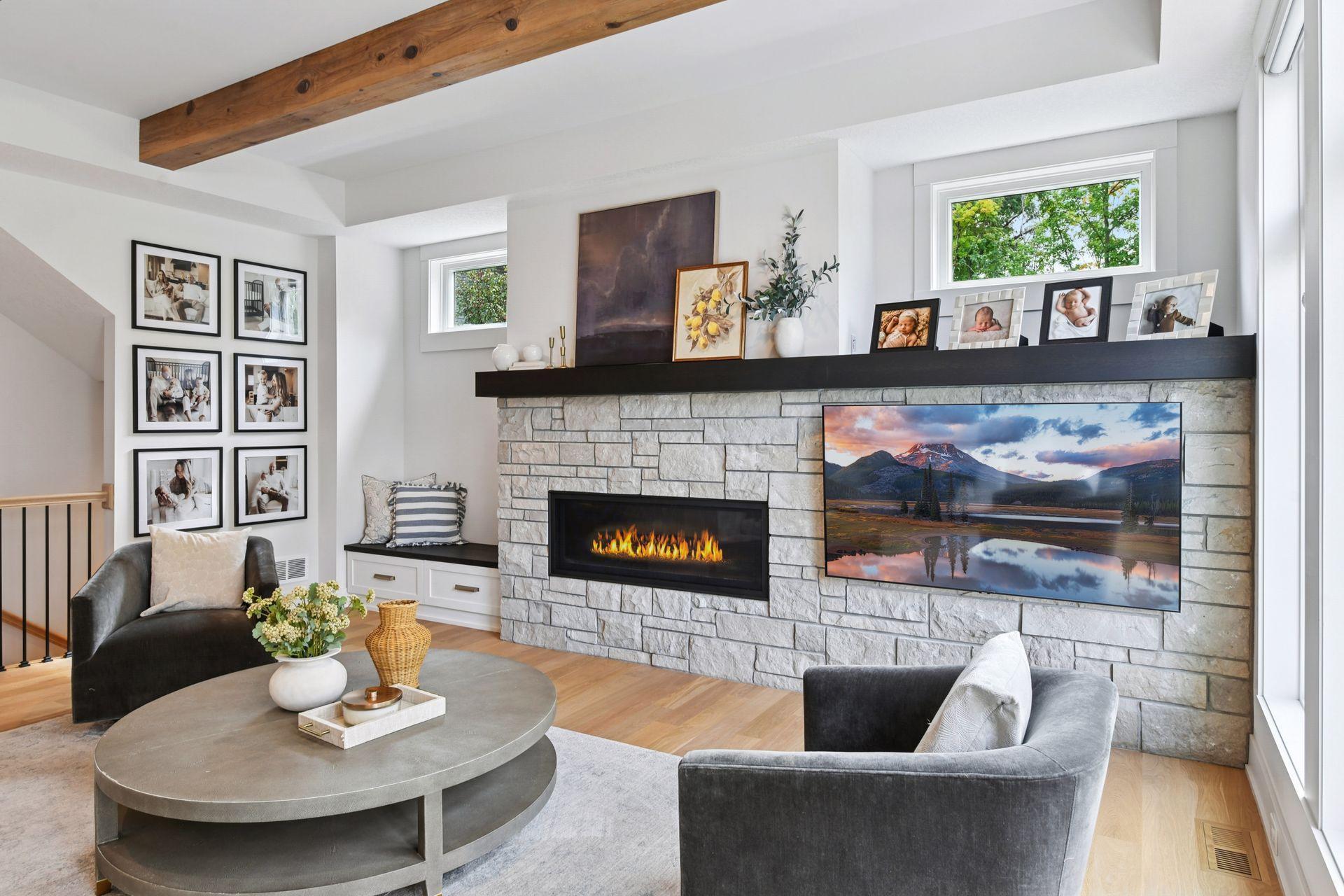 769 Woodland Hill Ct, Medina