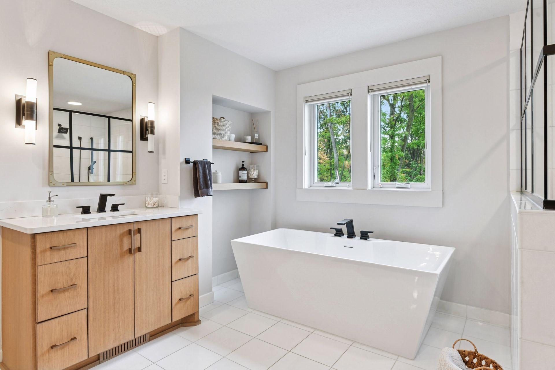 769 Woodland Hill Ct, Medina