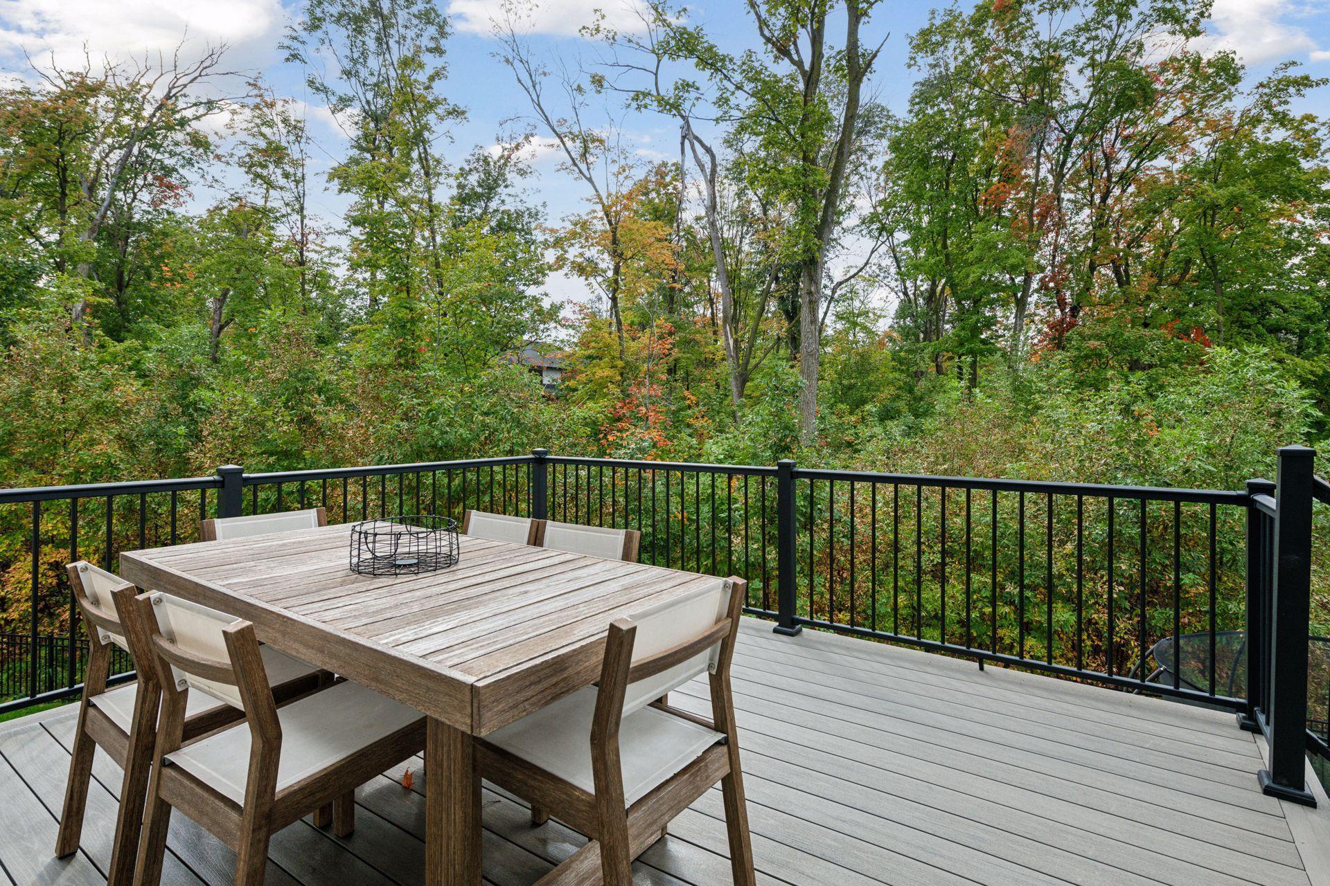 769 Woodland Hill Ct, Medina