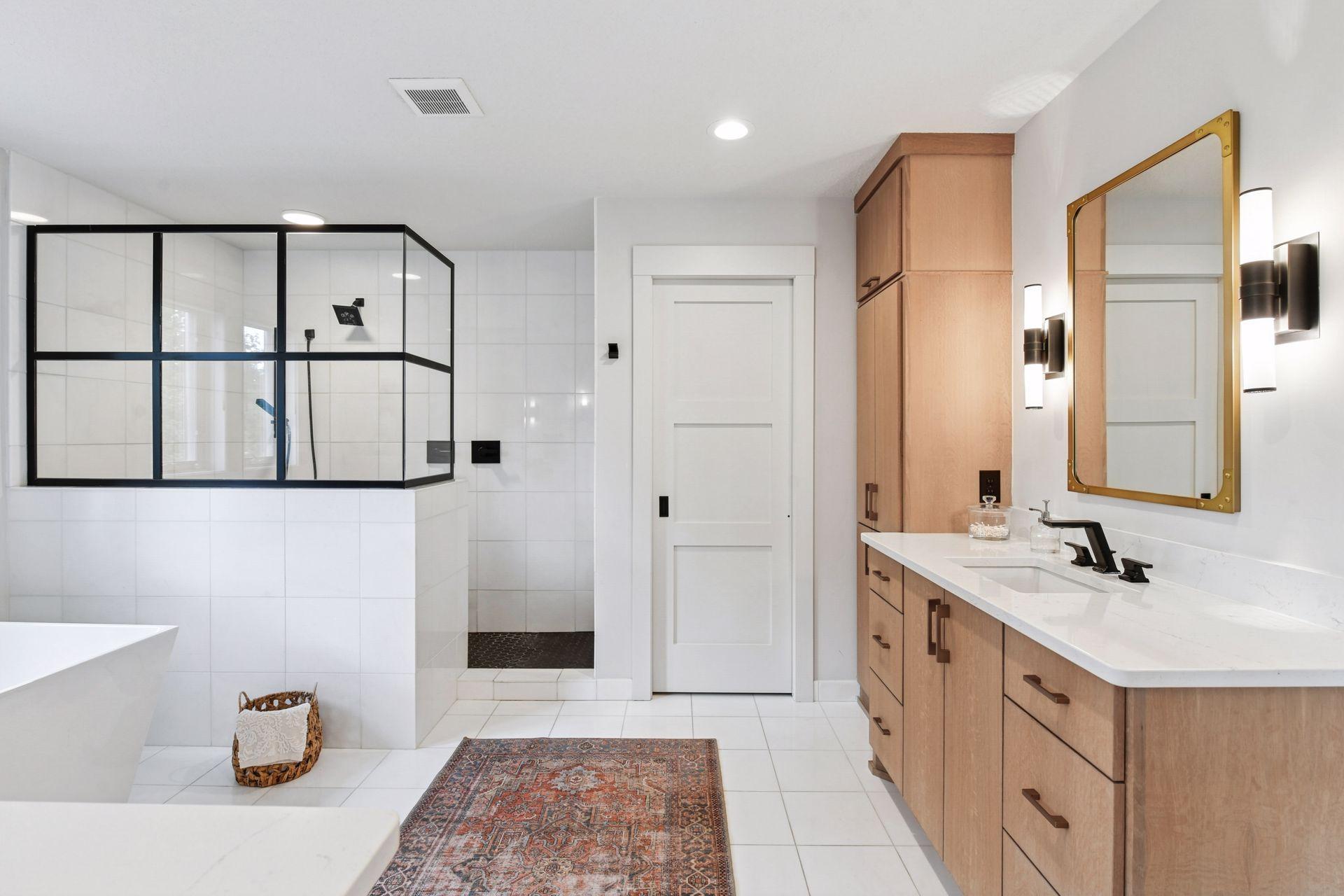 769 Woodland Hill Ct, Medina