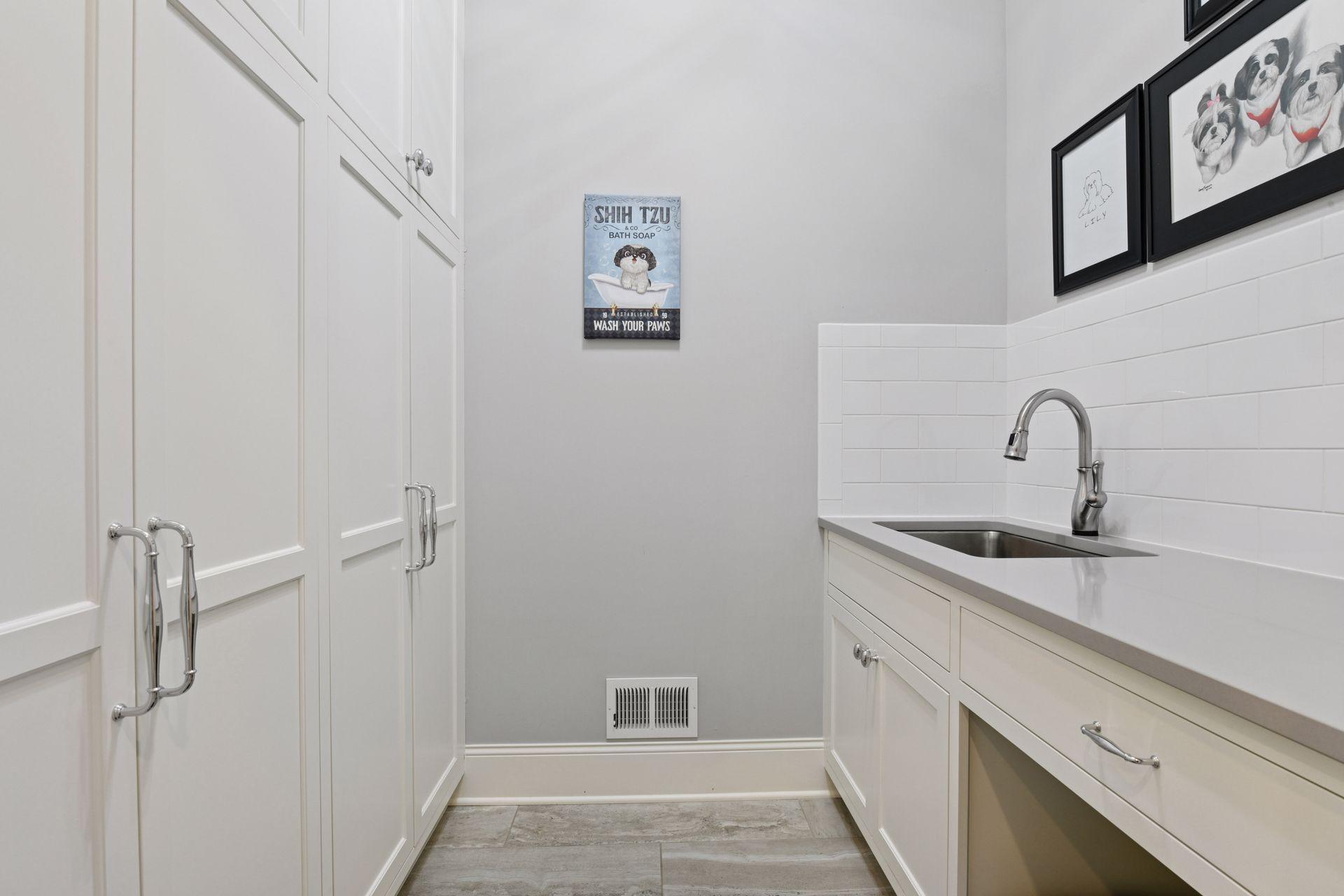 3758 Woodland Cove Pkwy, Minnetrista