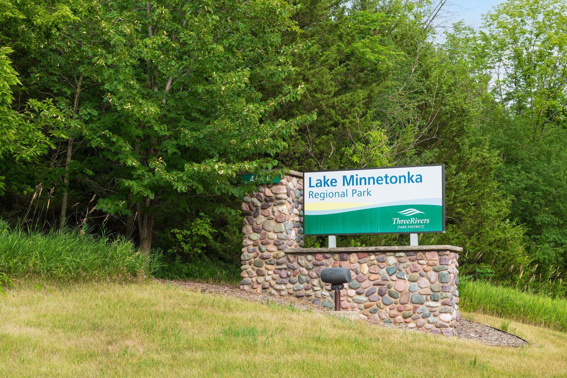 3758 Woodland Cove Pkwy, Minnetrista