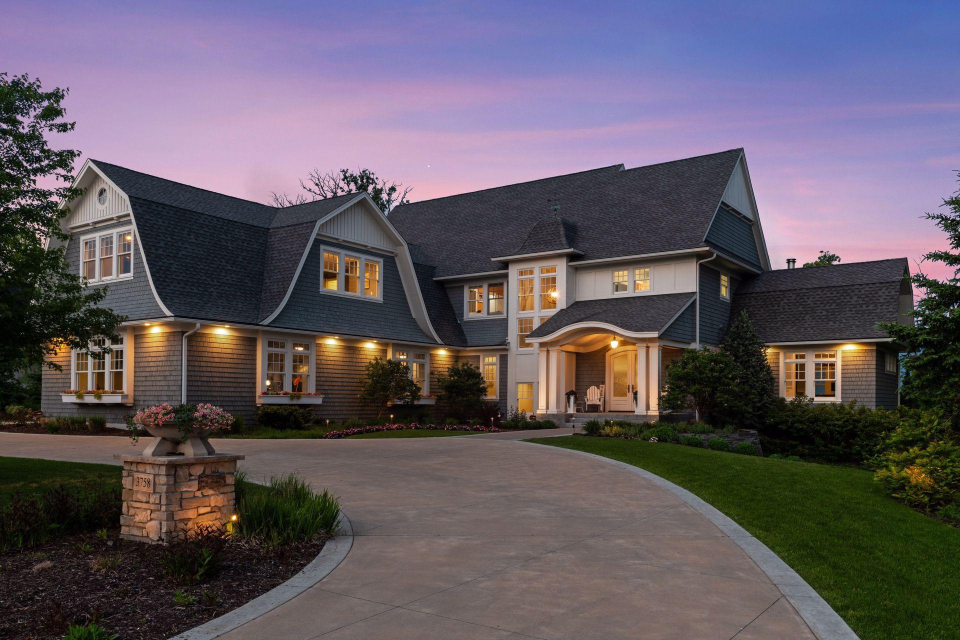 3758 Woodland Cove Pkwy, Minnetrista