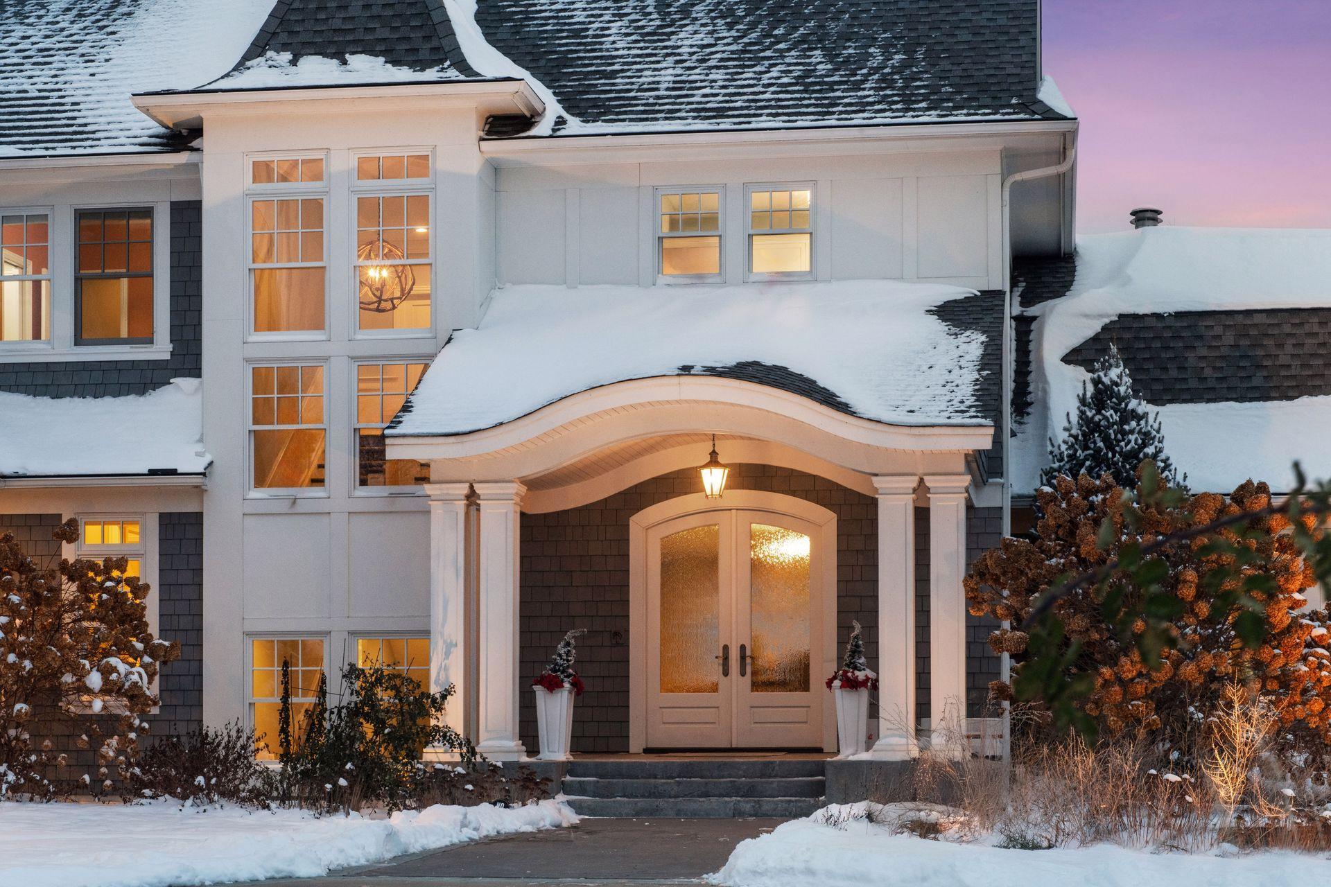 3758 Woodland Cove Pkwy, Minnetrista