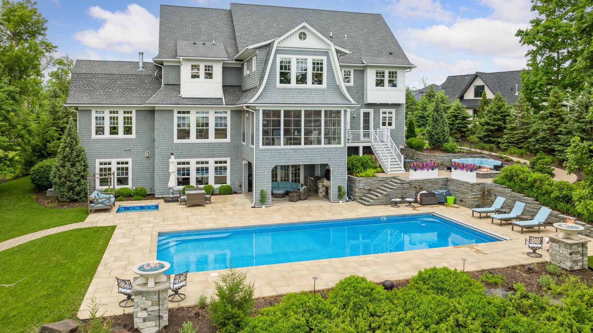 3758 Woodland Cove Pkwy, Minnetrista