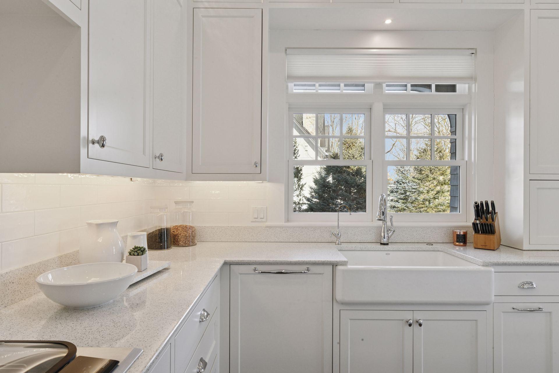 3758 Woodland Cove Pkwy, Minnetrista
