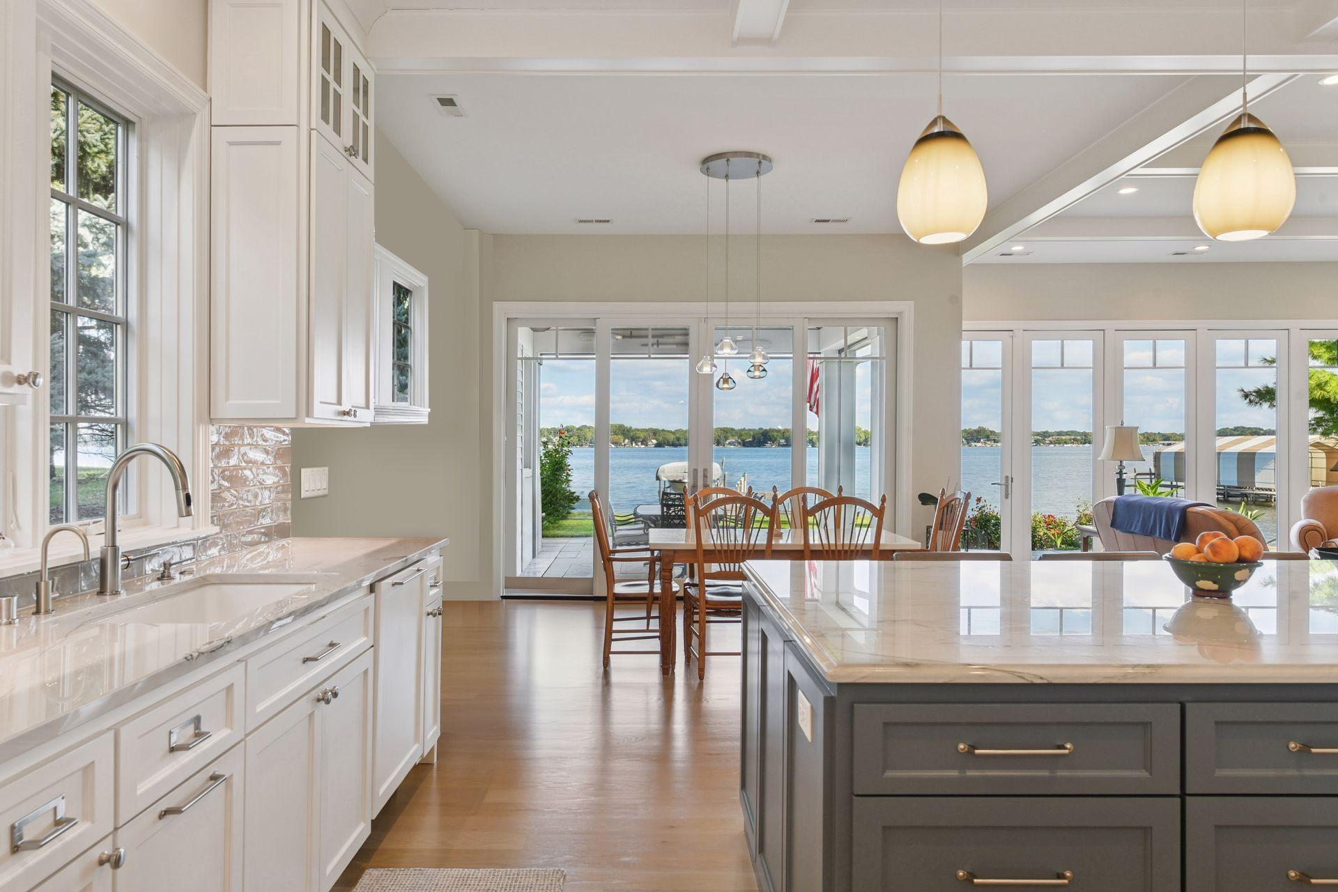 245 Lakeview Ave, Tonka Bay