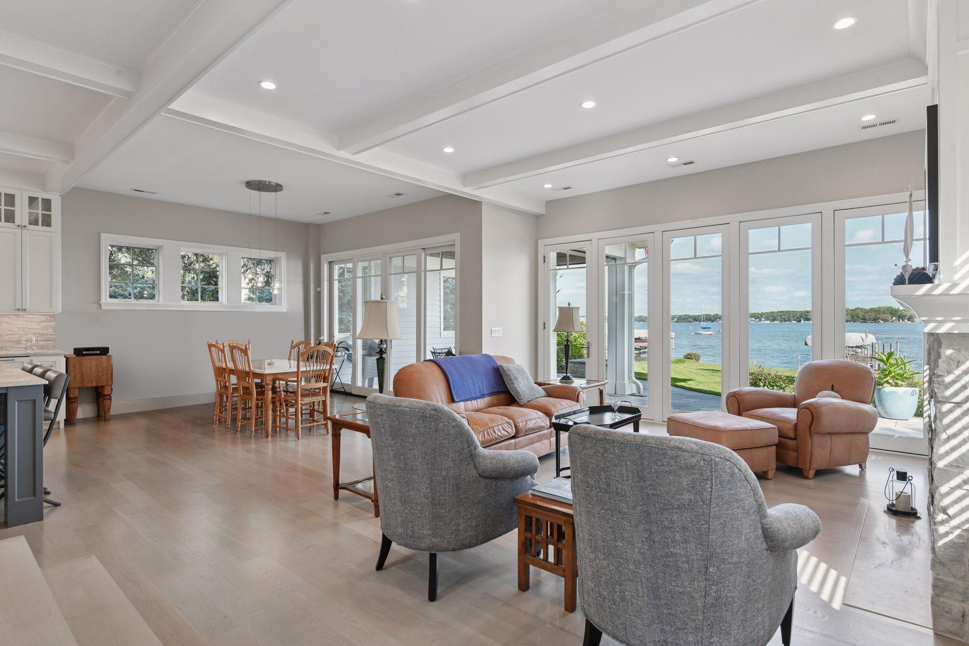 245 Lakeview Ave, Tonka Bay