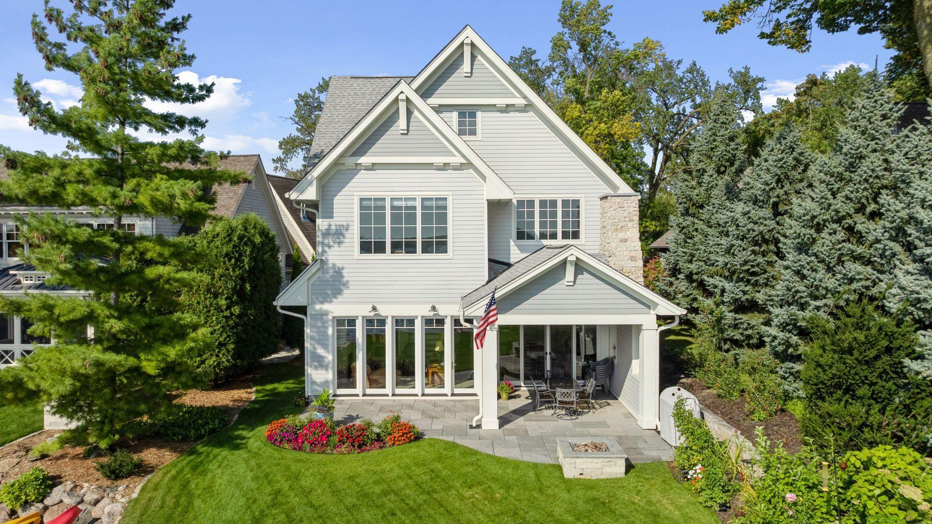 245 Lakeview Ave, Tonka Bay
