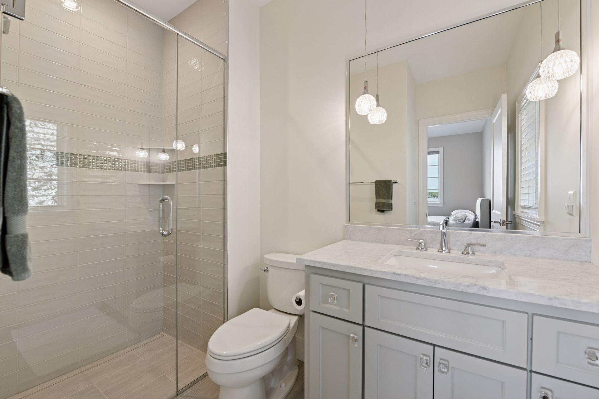 245 Lakeview Ave, Tonka Bay