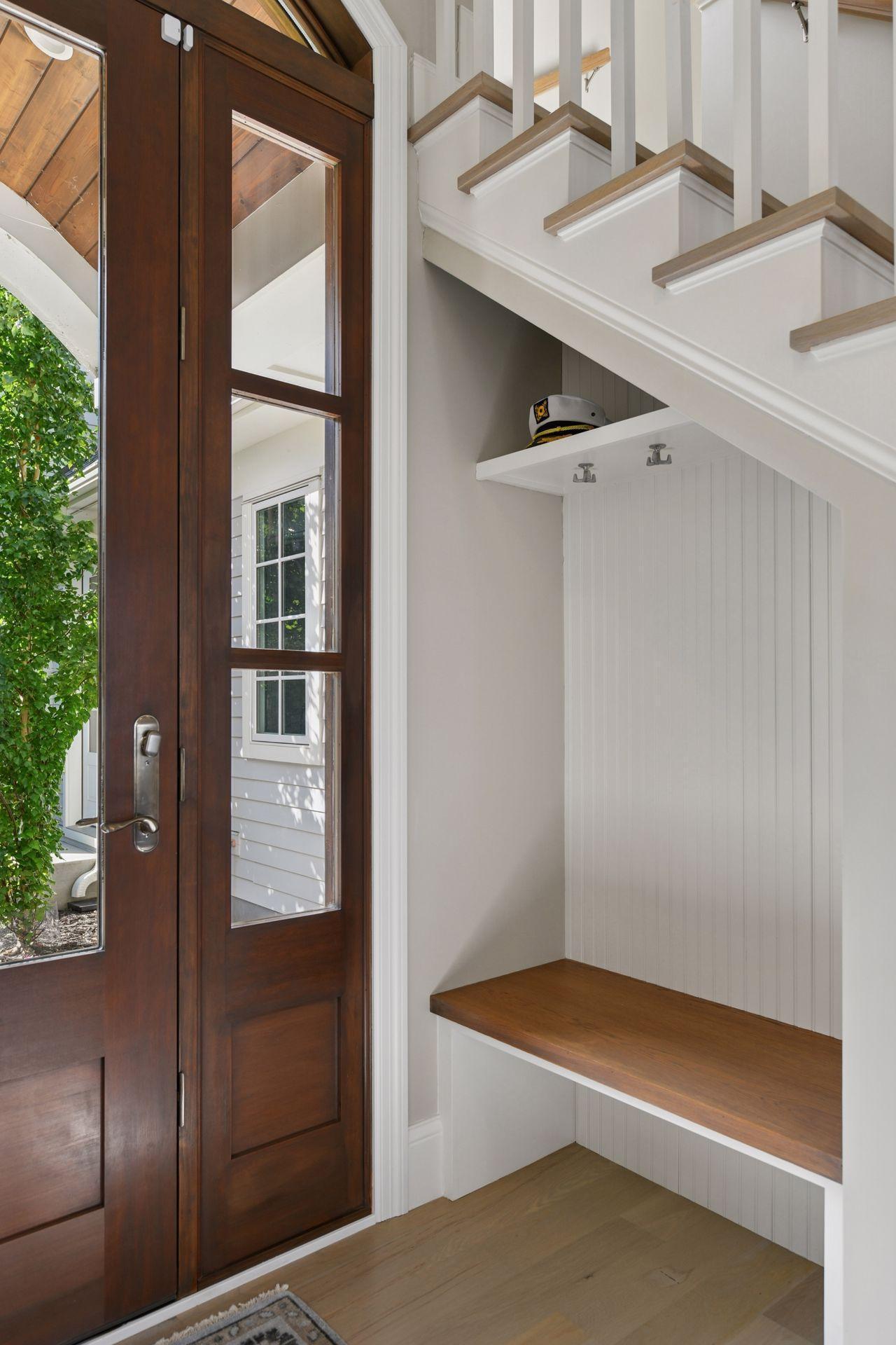 245 Lakeview Ave, Tonka Bay