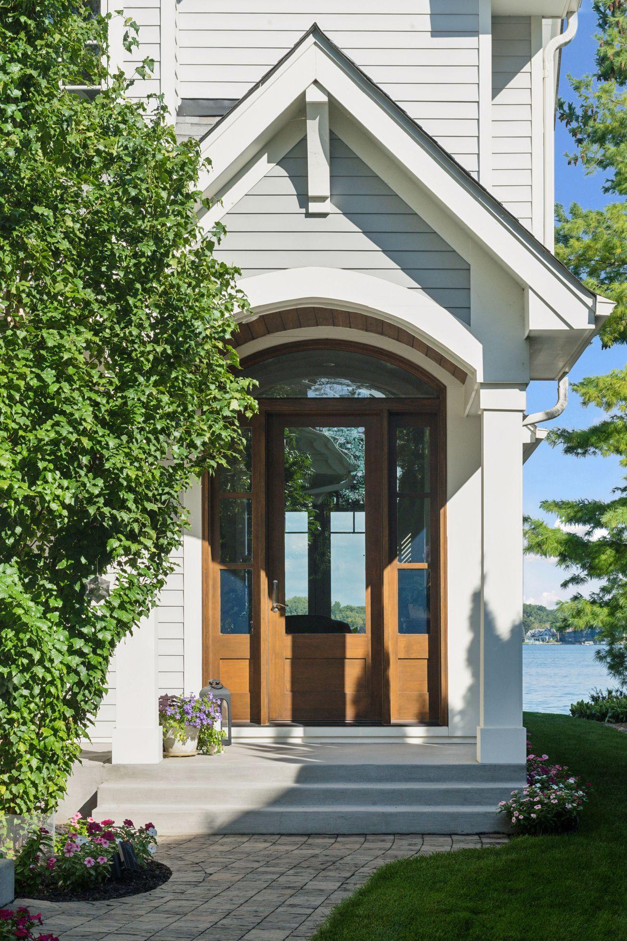 245 Lakeview Ave, Tonka Bay