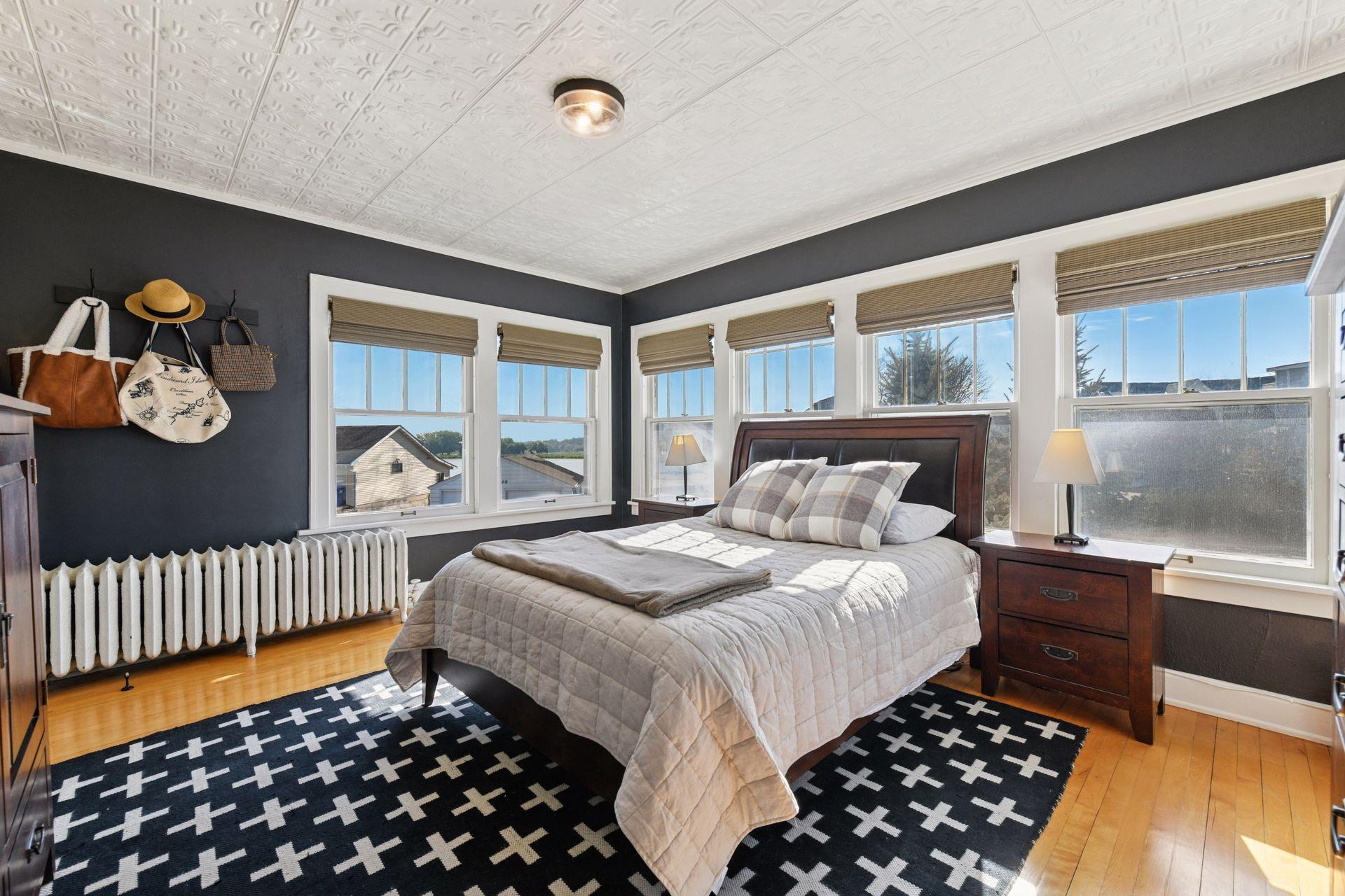 2463 Black Lake Rd, Spring Park