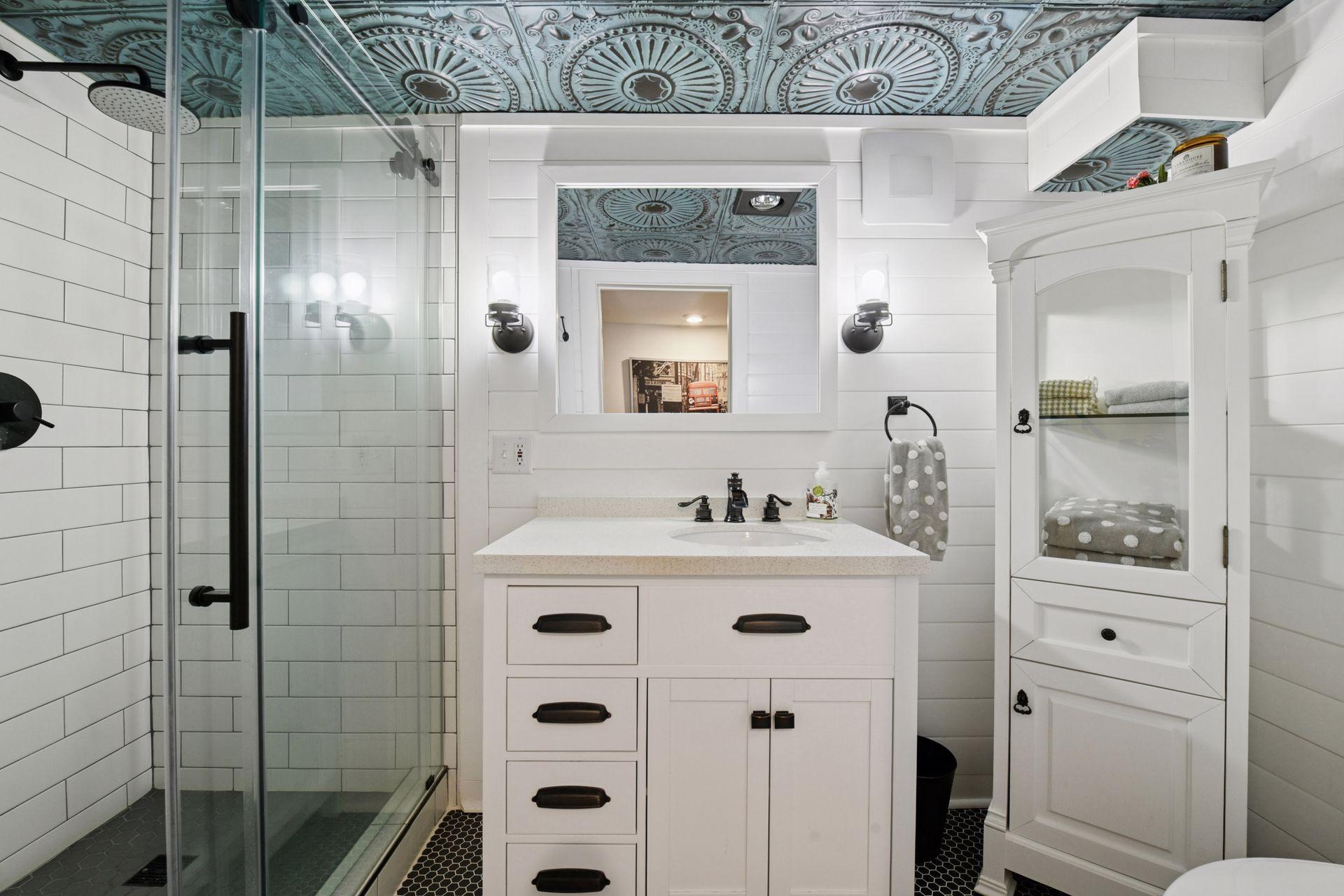 2463 Black Lake Rd, Spring Park