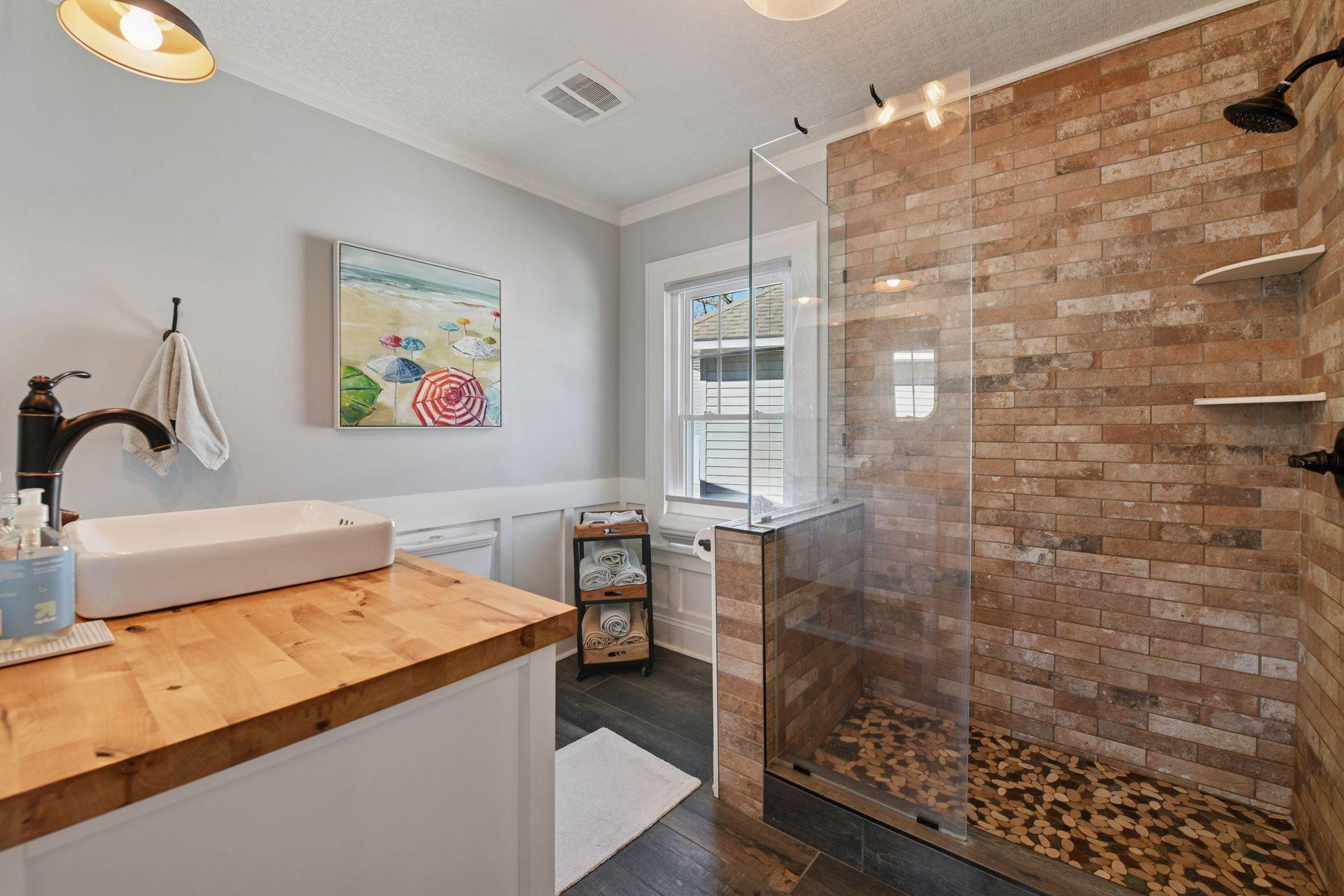 2463 Black Lake Rd, Spring Park