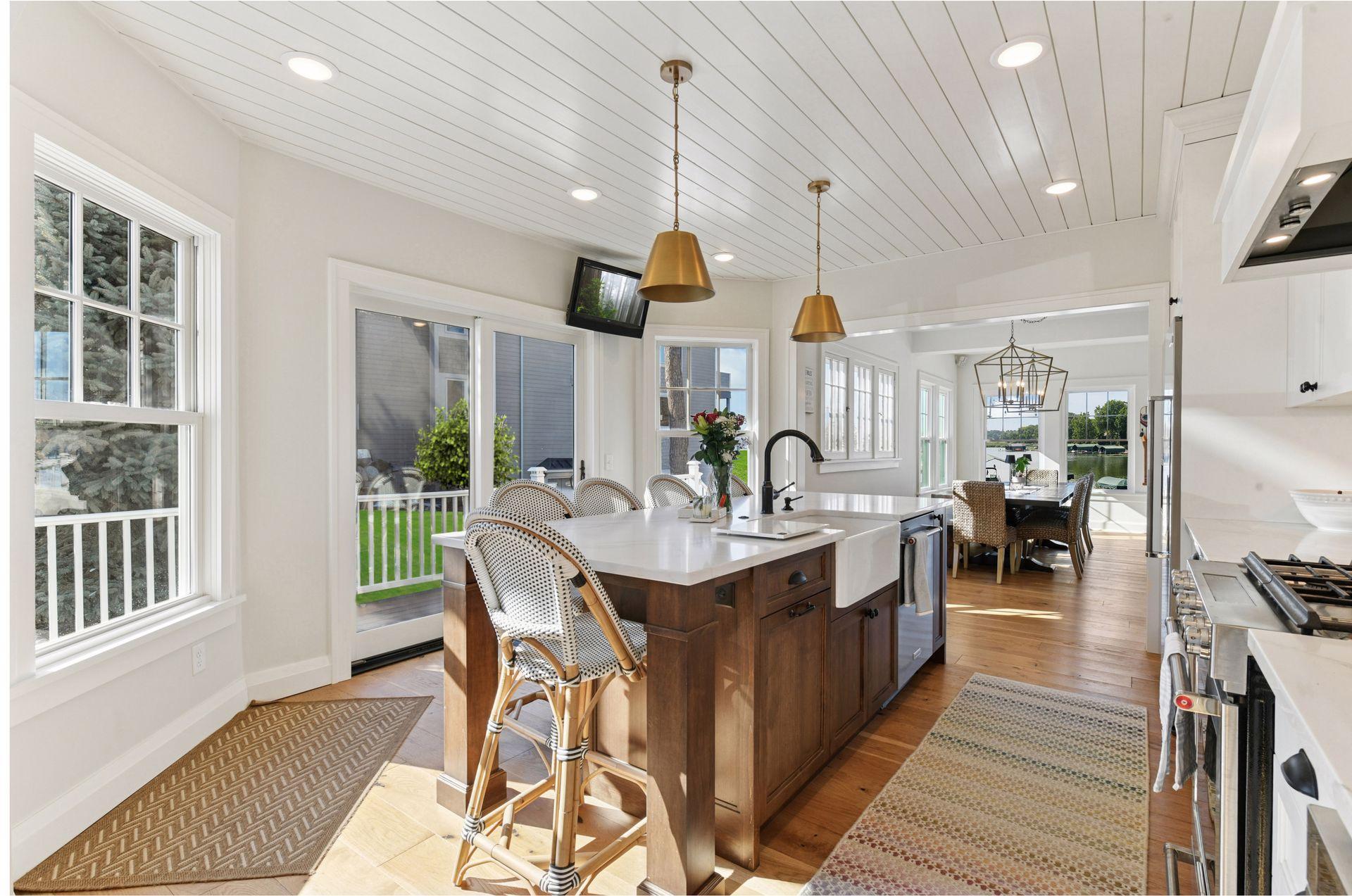 2463 Black Lake Rd, Spring Park