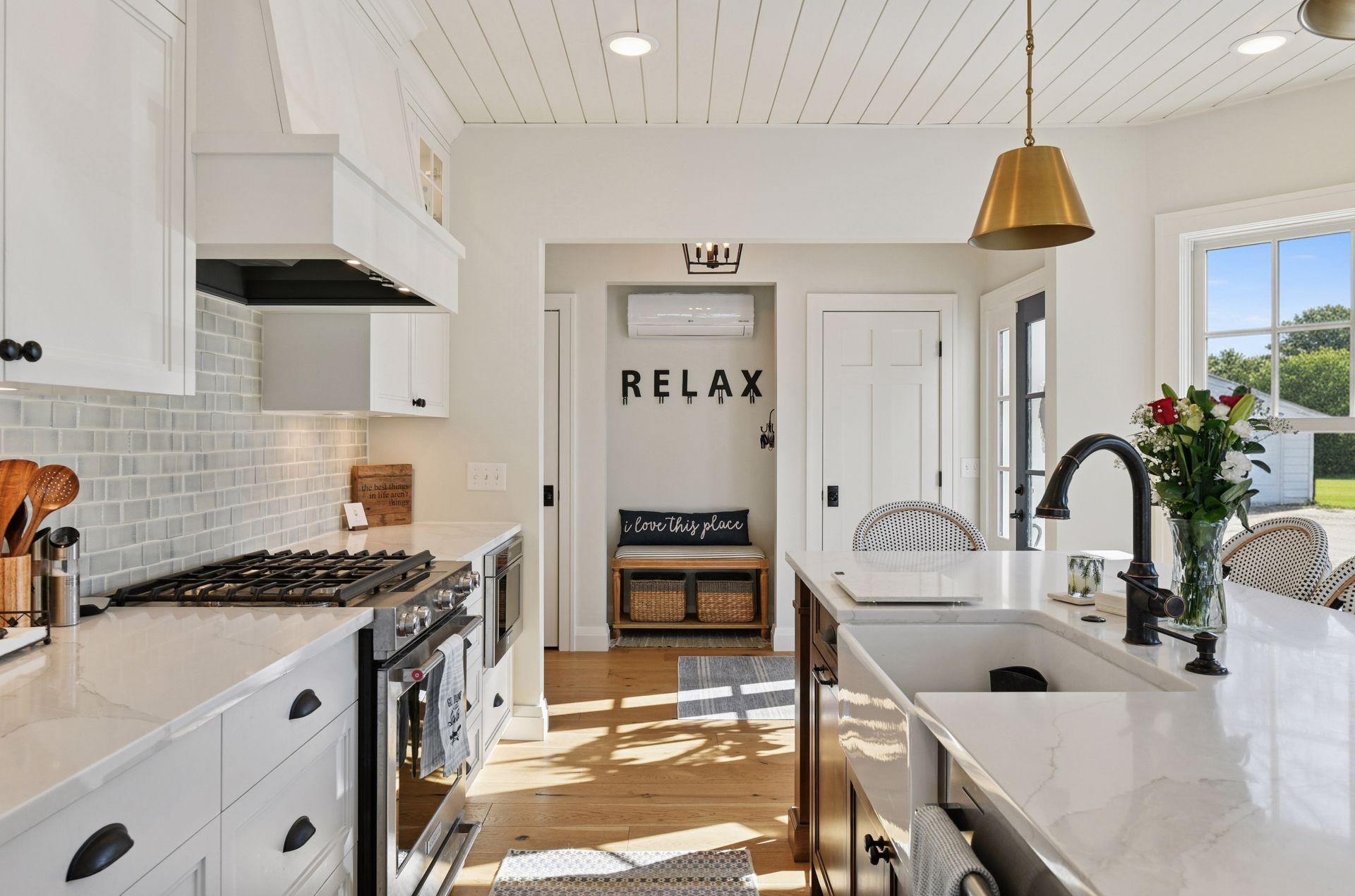 2463 Black Lake Rd, Spring Park