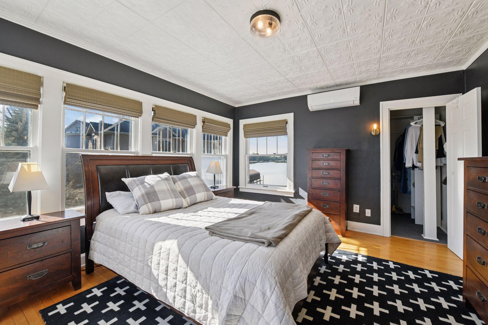 2463 Black Lake Rd, Spring Park