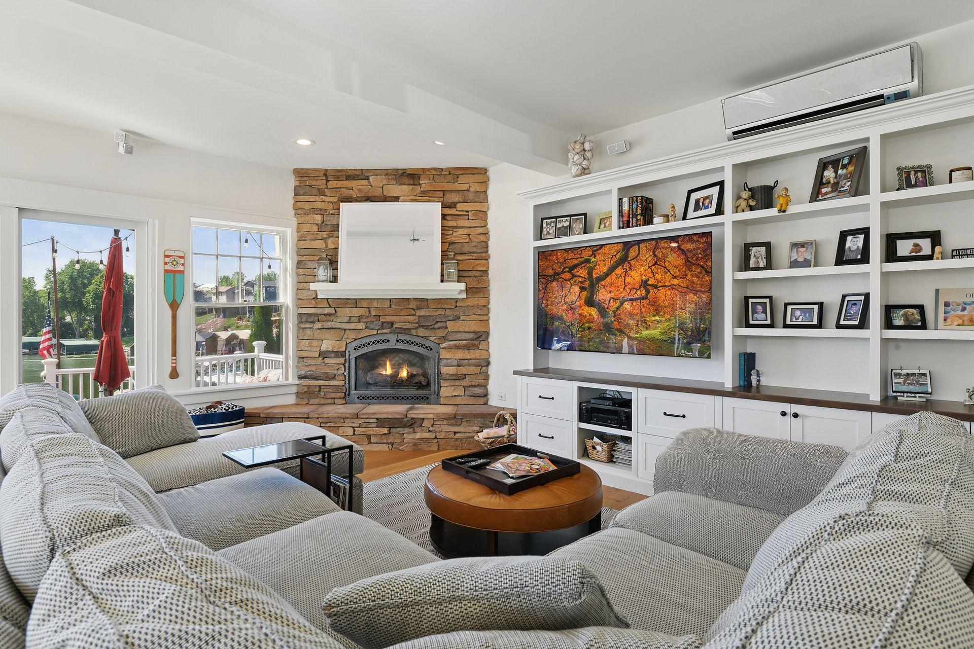 2463 Black Lake Rd, Spring Park