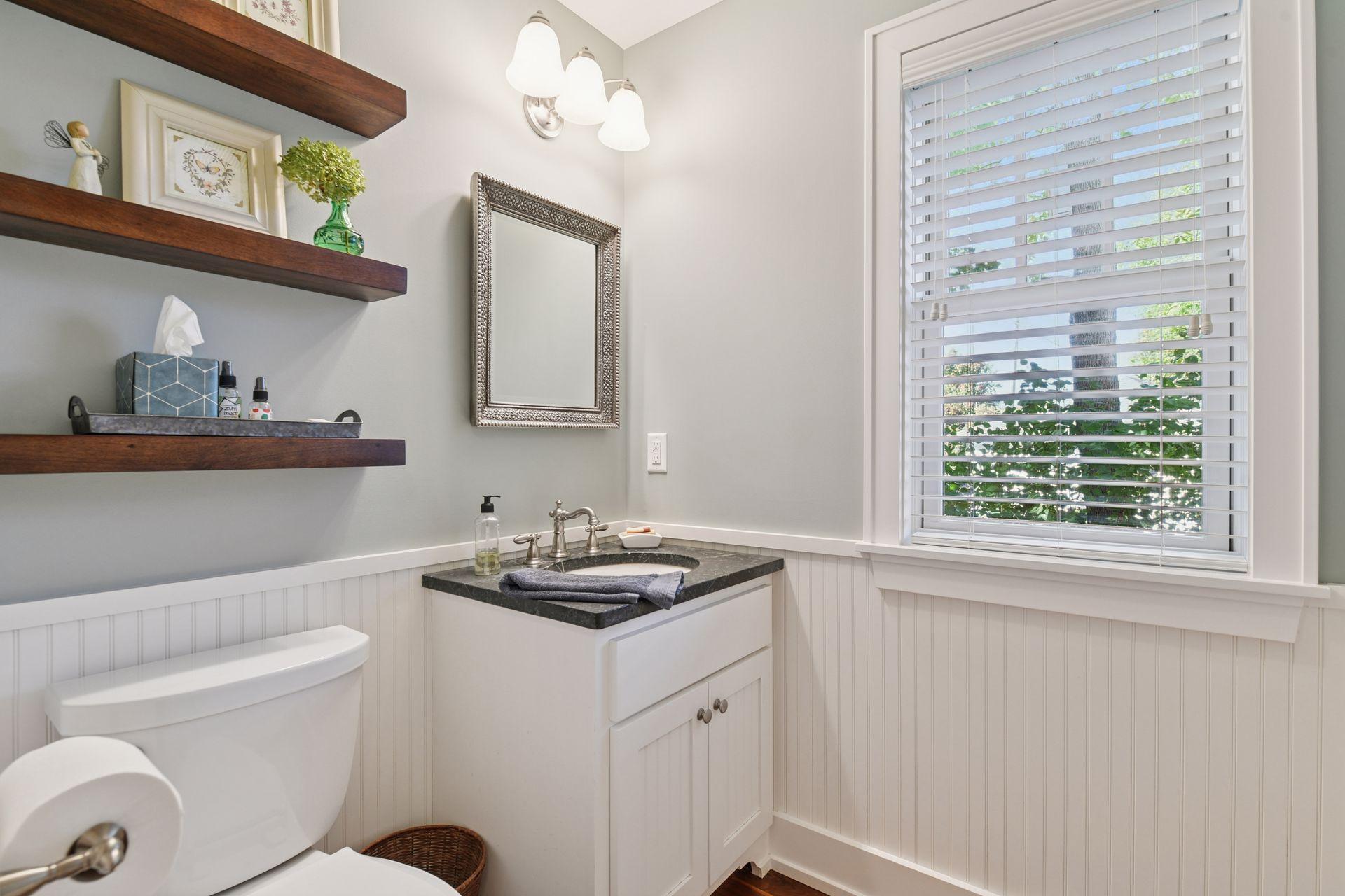 2938 Northview Rd, Minnetonka Beach