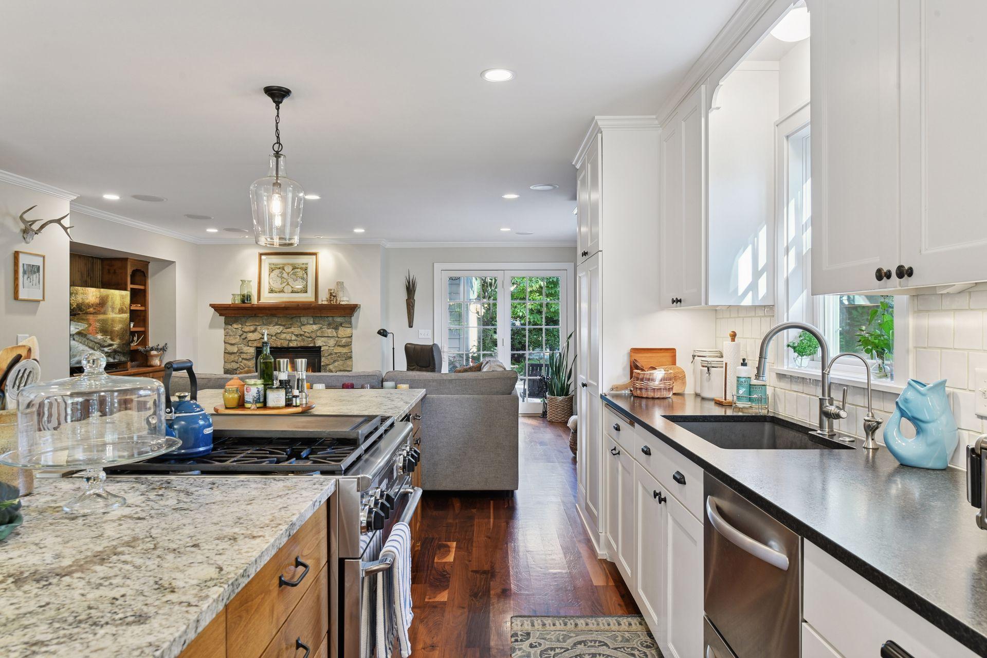 2938 Northview Rd, Minnetonka Beach