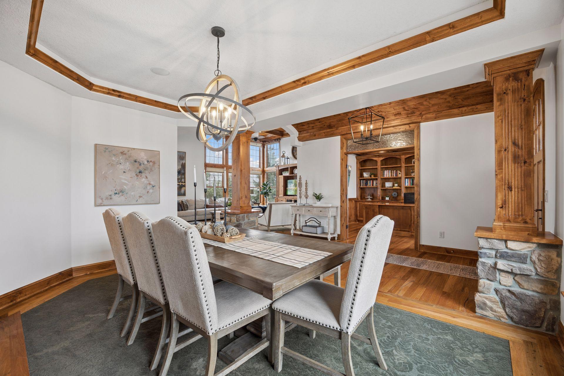 2490 Marshview Ct, Victoria