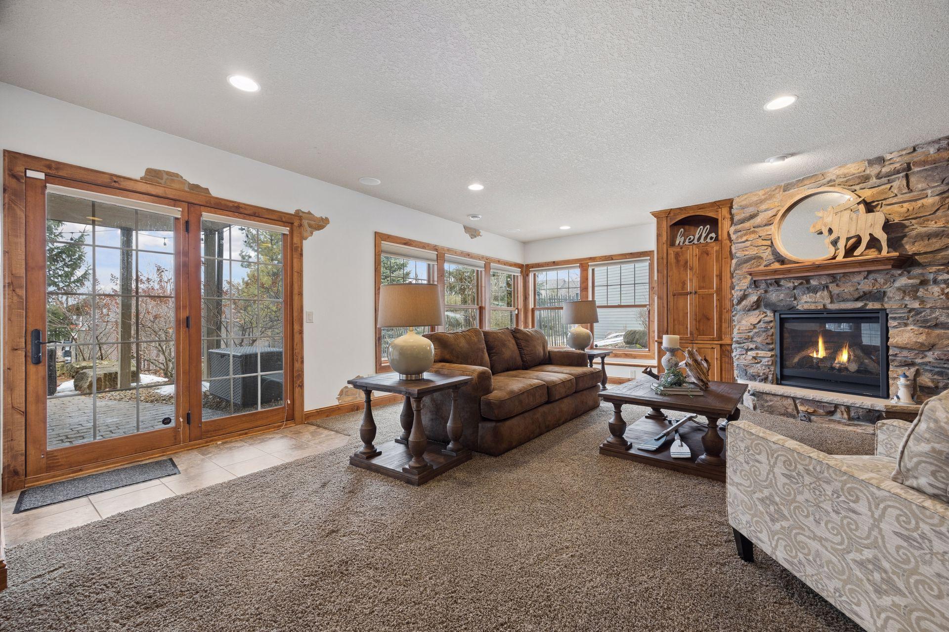 2490 Marshview Ct, Victoria