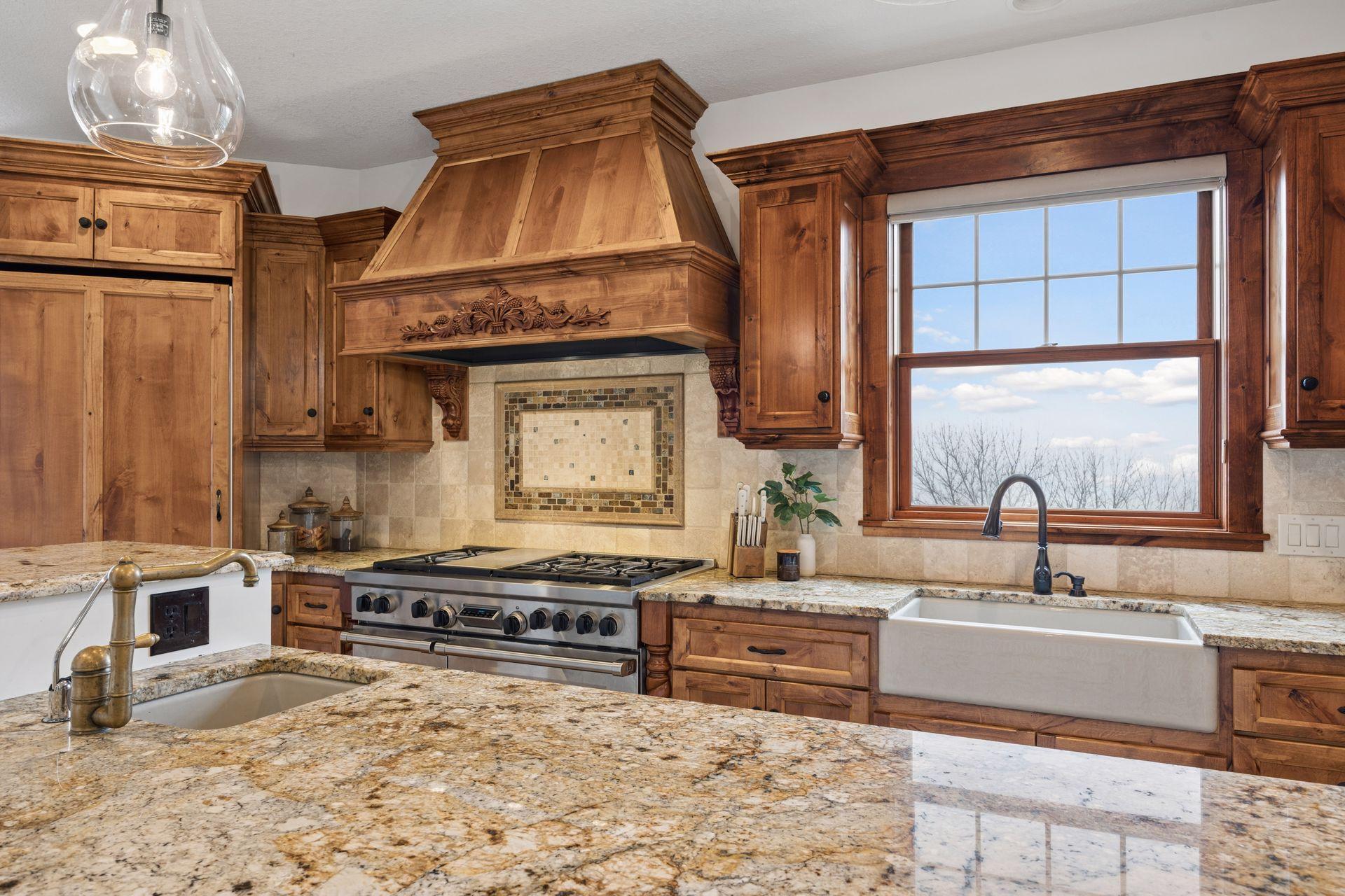 2490 Marshview Ct, Victoria