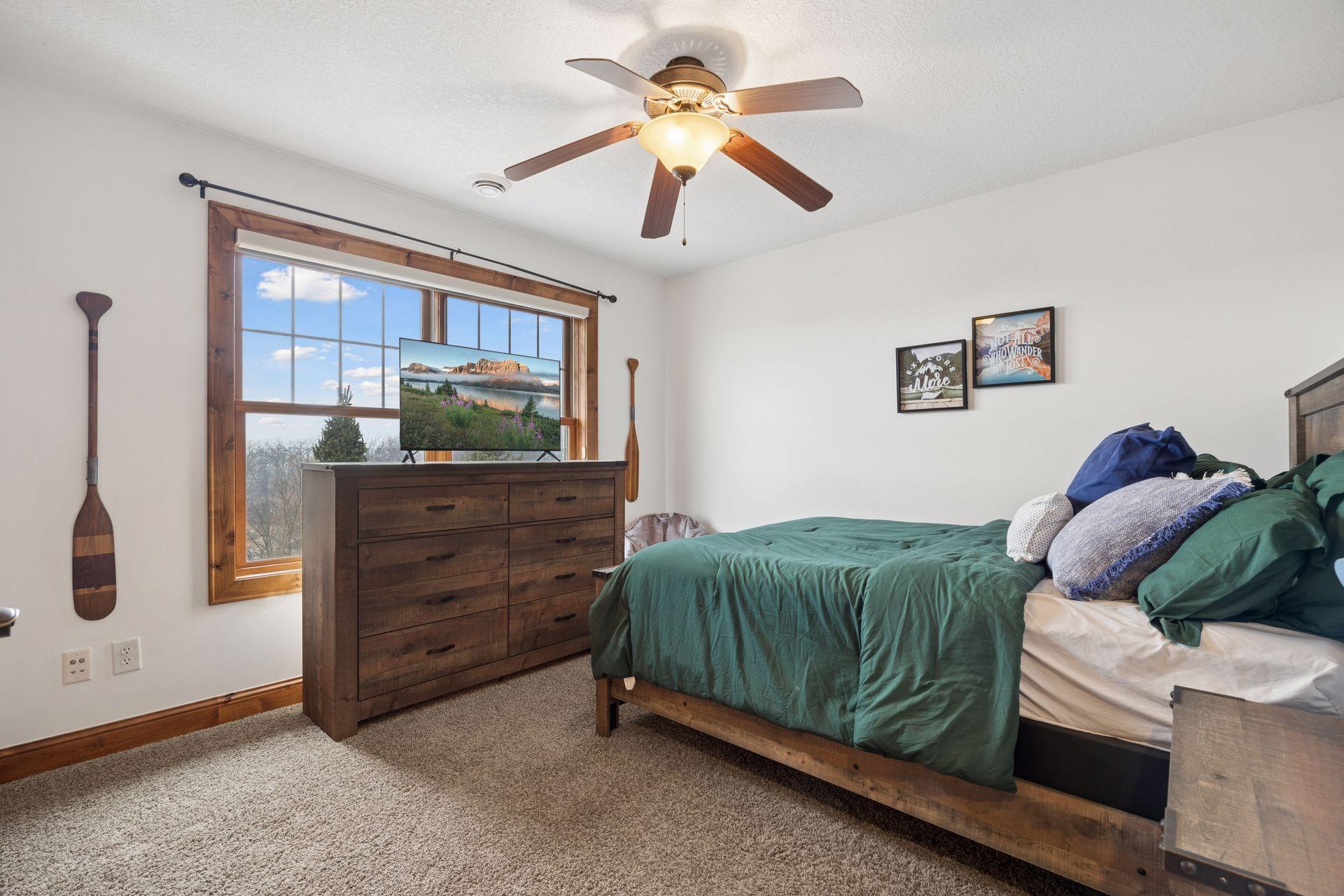 2490 Marshview Ct, Victoria