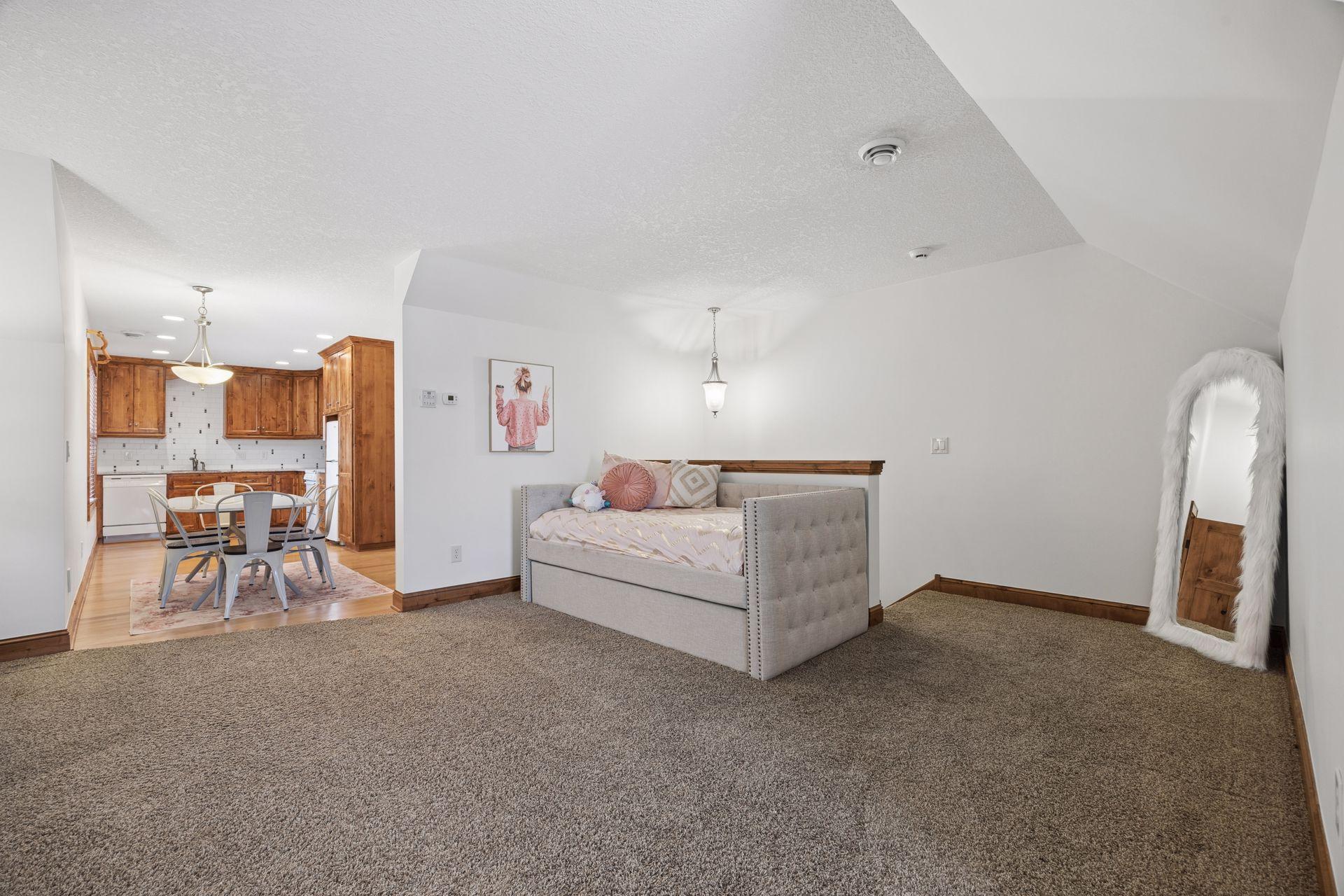 2490 Marshview Ct, Victoria