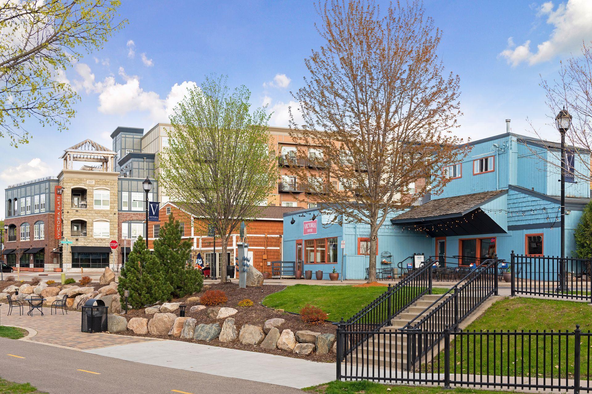 2490 Marshview Ct, Victoria