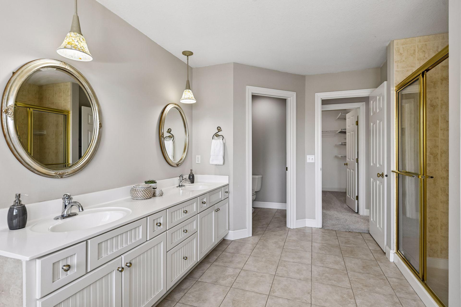 4660 Island View Dr, Mound