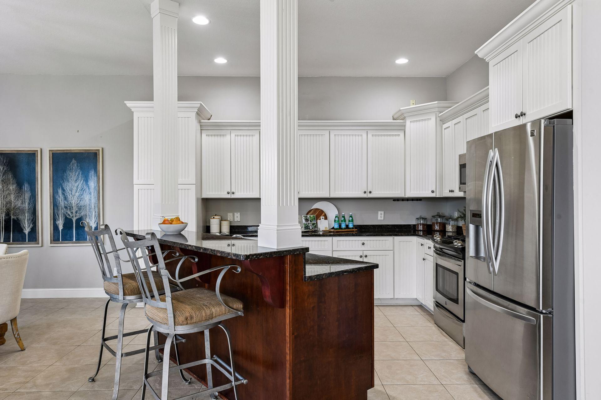 4660 Island View Dr, Mound