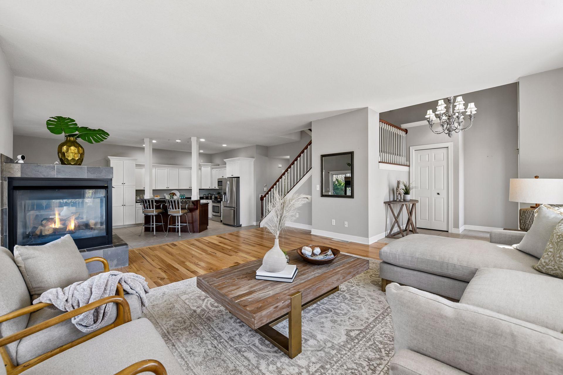 4660 Island View Dr, Mound