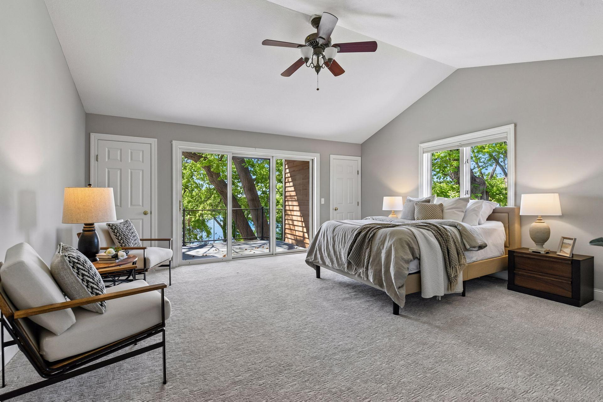 4660 Island View Dr, Mound