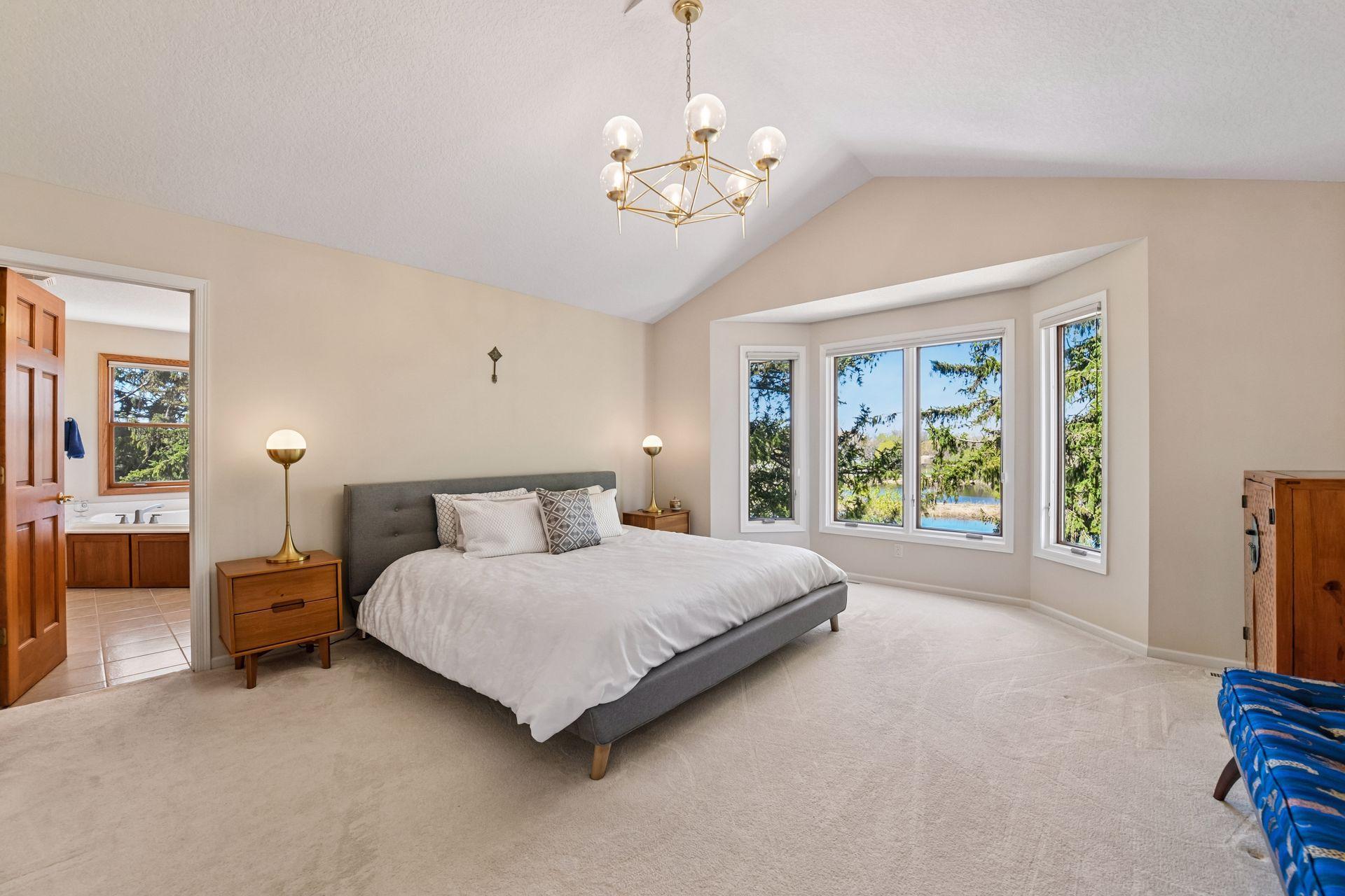 1585 Stoneridge Circle