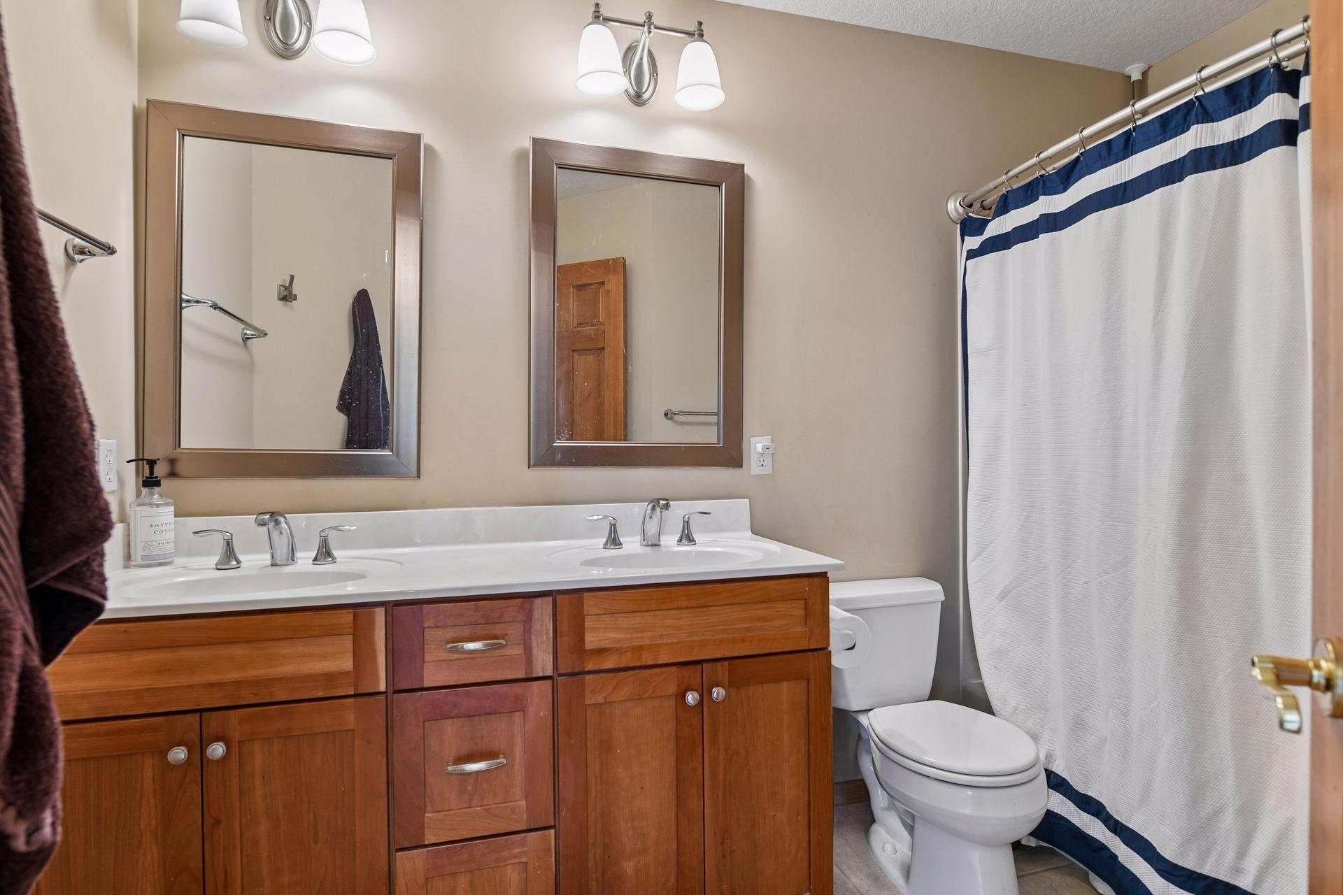 1585 Stoneridge Circle