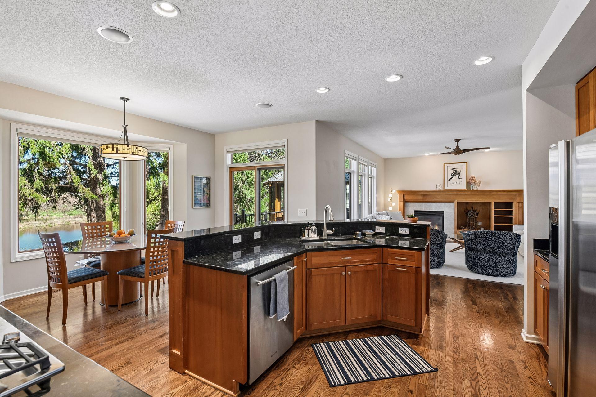 1585 Stoneridge Circle