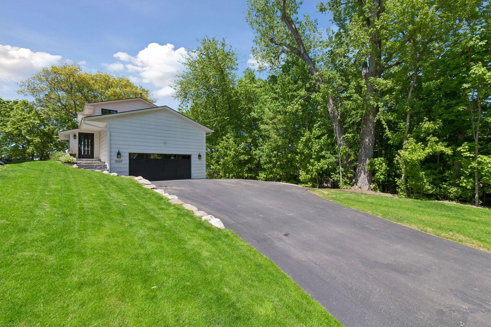 3337 Warner Lane