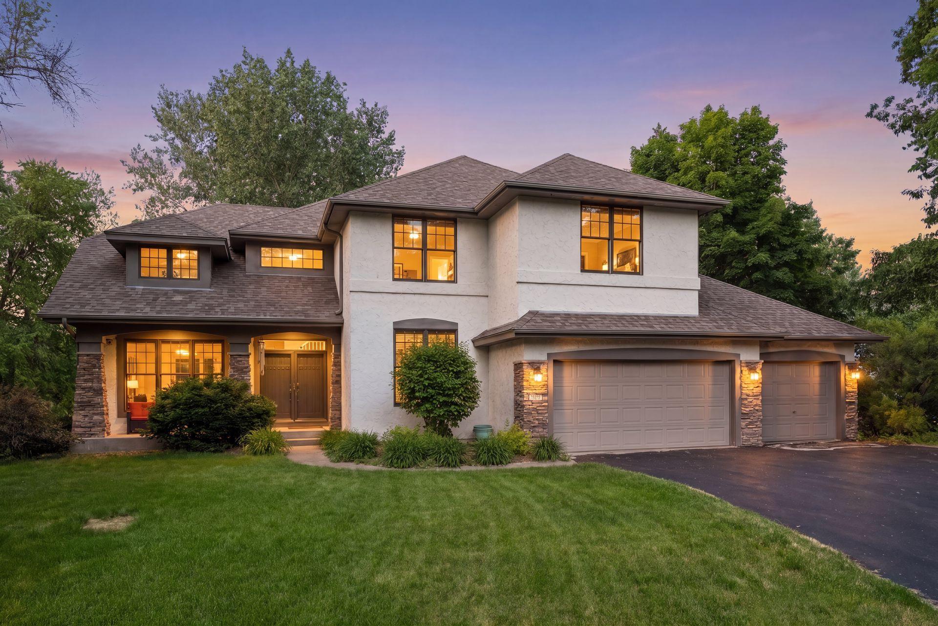 830 Fox Path Ct, Medina