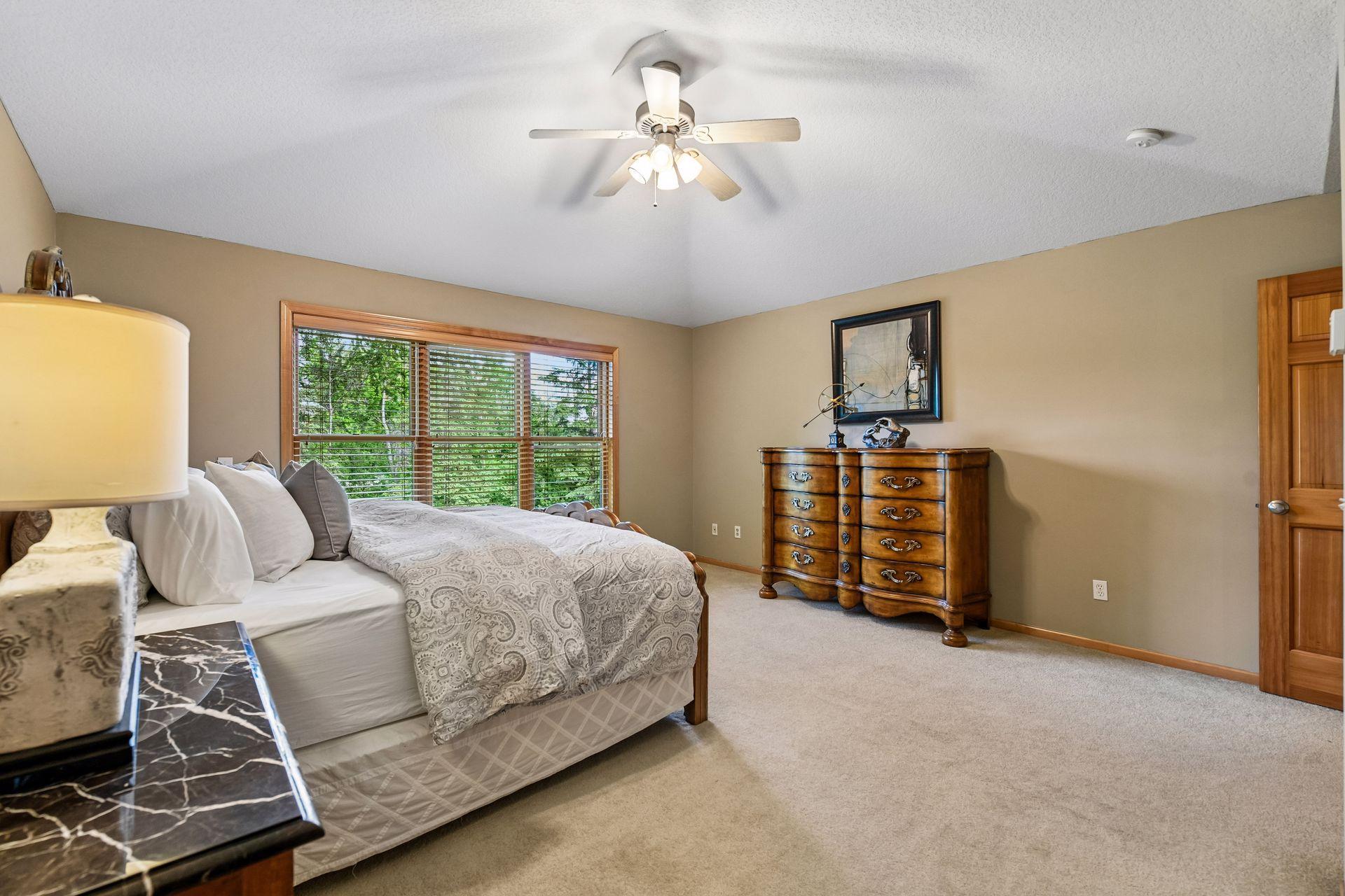 830 Fox Path Ct, Medina