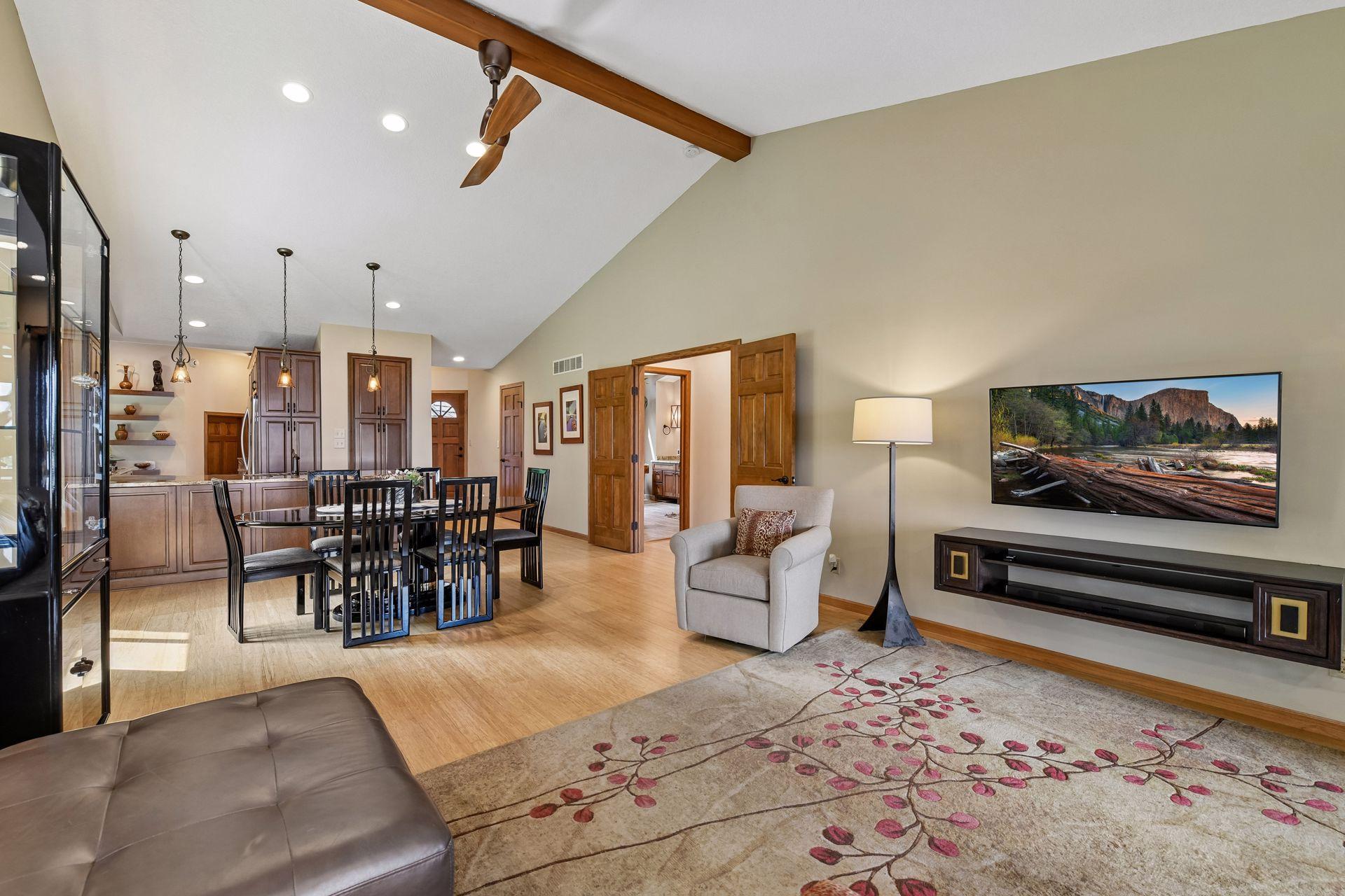 1824 Commerce Blvd, Mound