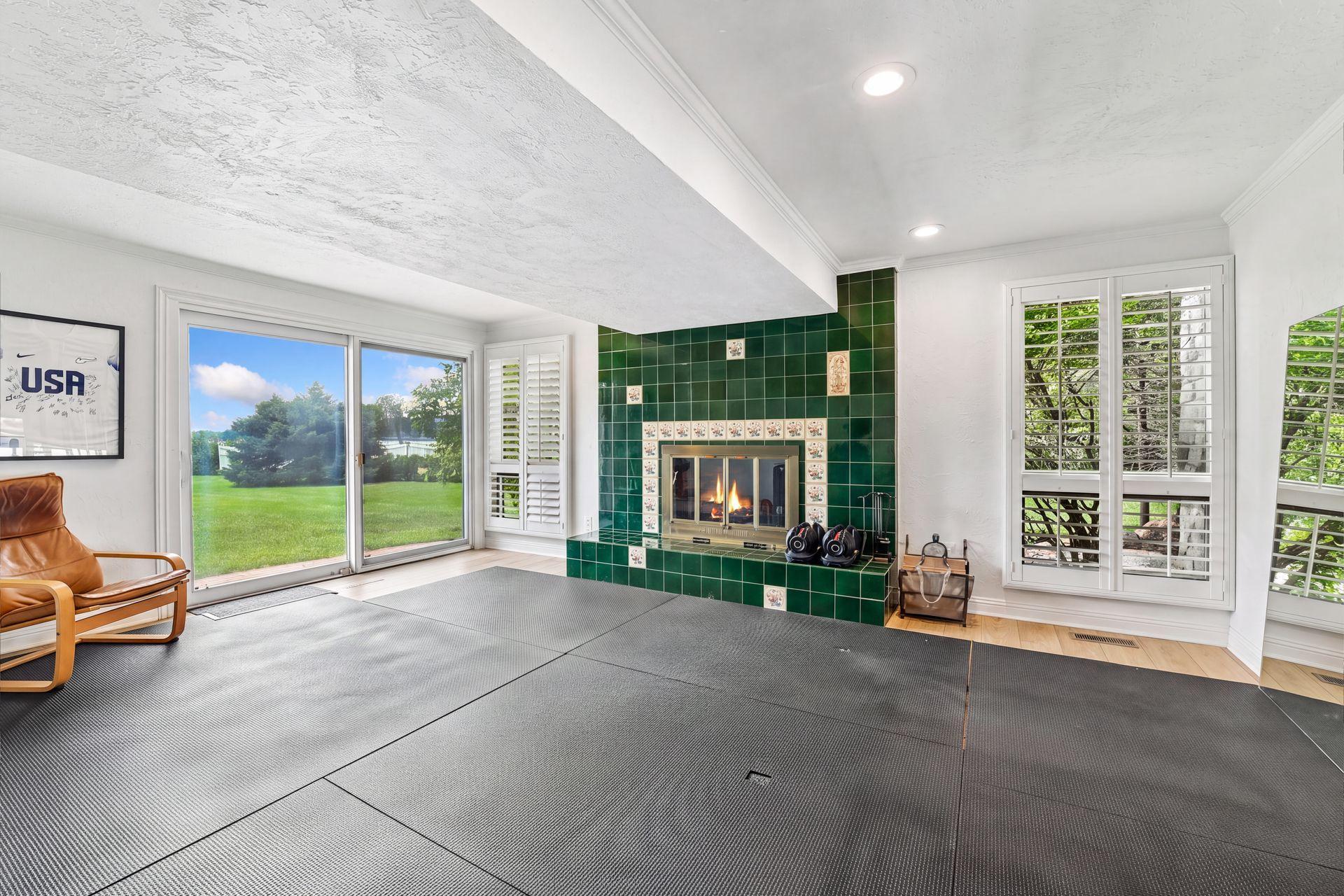2699 Kelly Ave, Orono